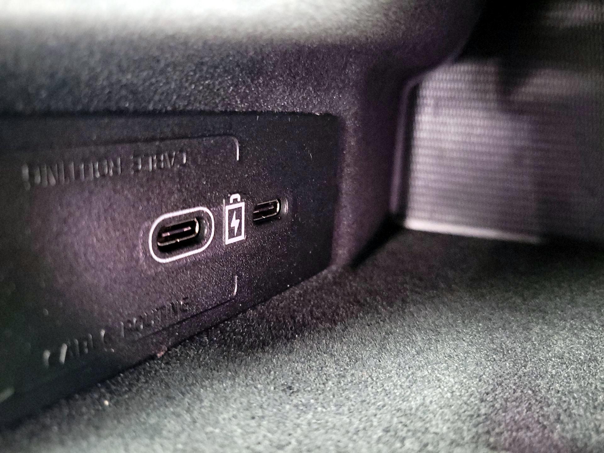 Thumbnail: 2024 Volvo S90 - 19