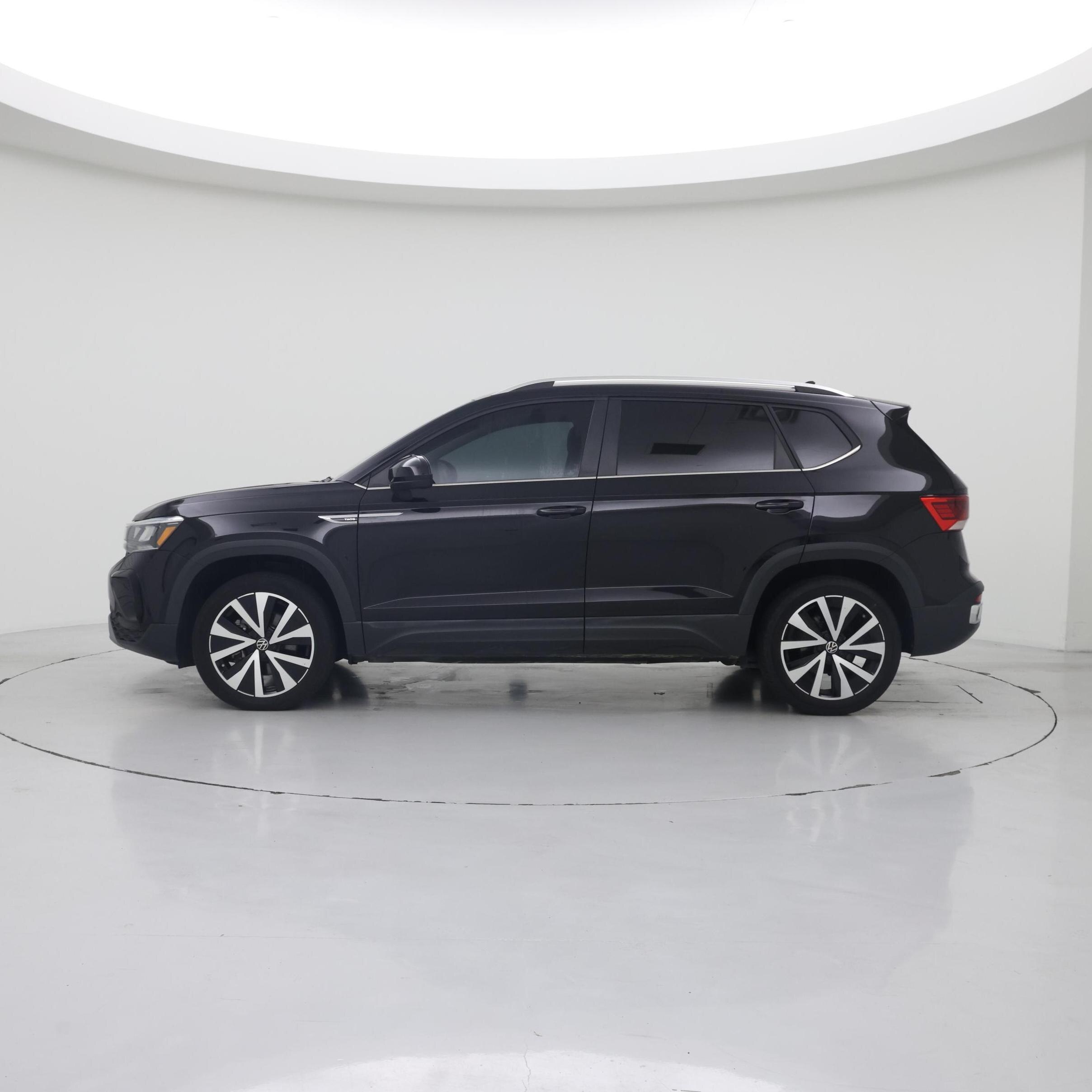Thumbnail: 2024 Volkswagen Taos - 3