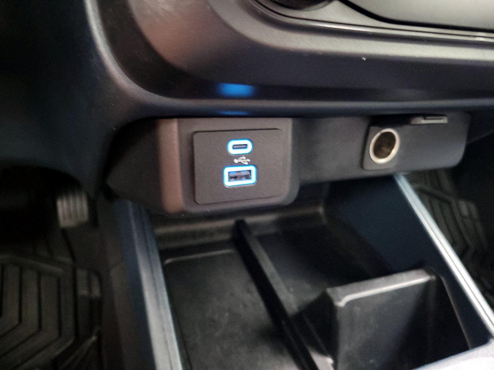 Thumbnail: 2022 Ford Maverick - 18