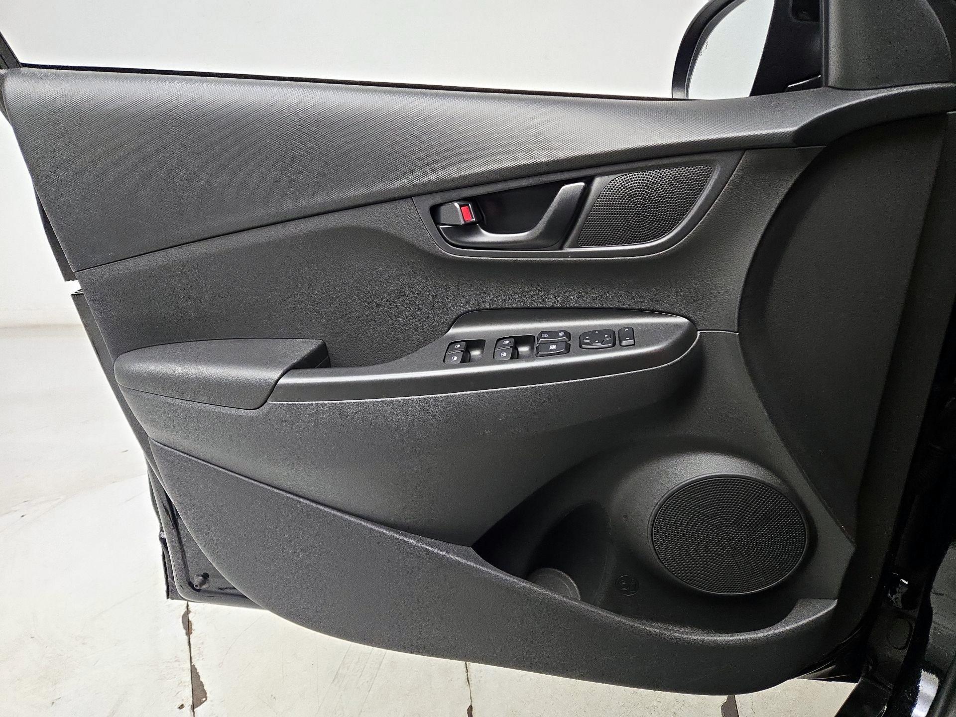 Thumbnail: 2023 Hyundai Kona - 12