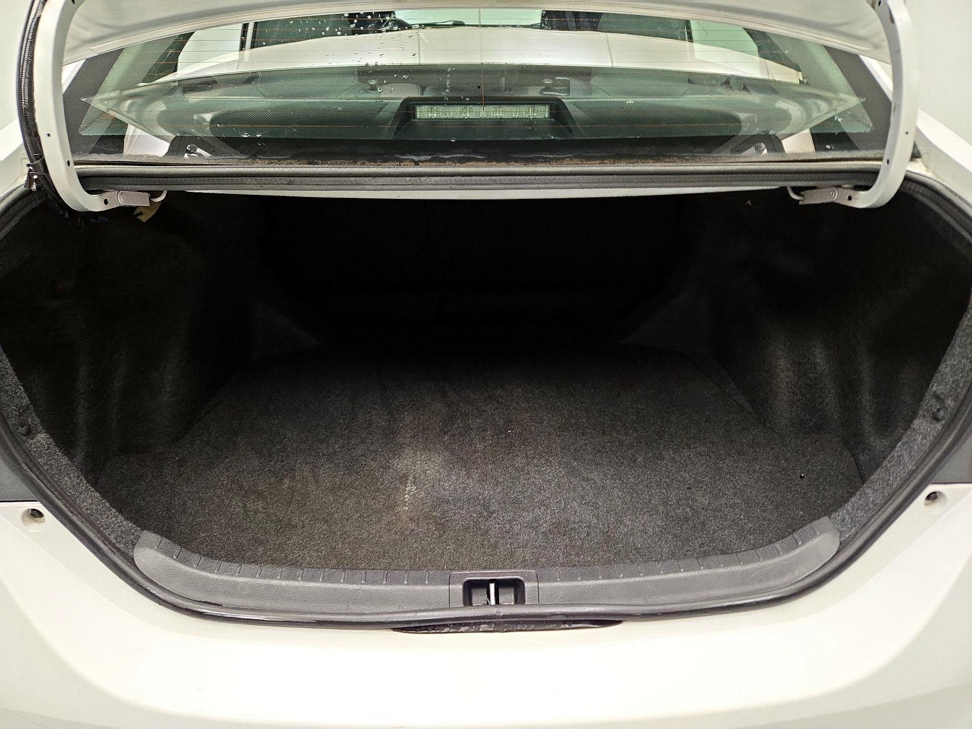 Thumbnail: 2018 Toyota Corolla - 20