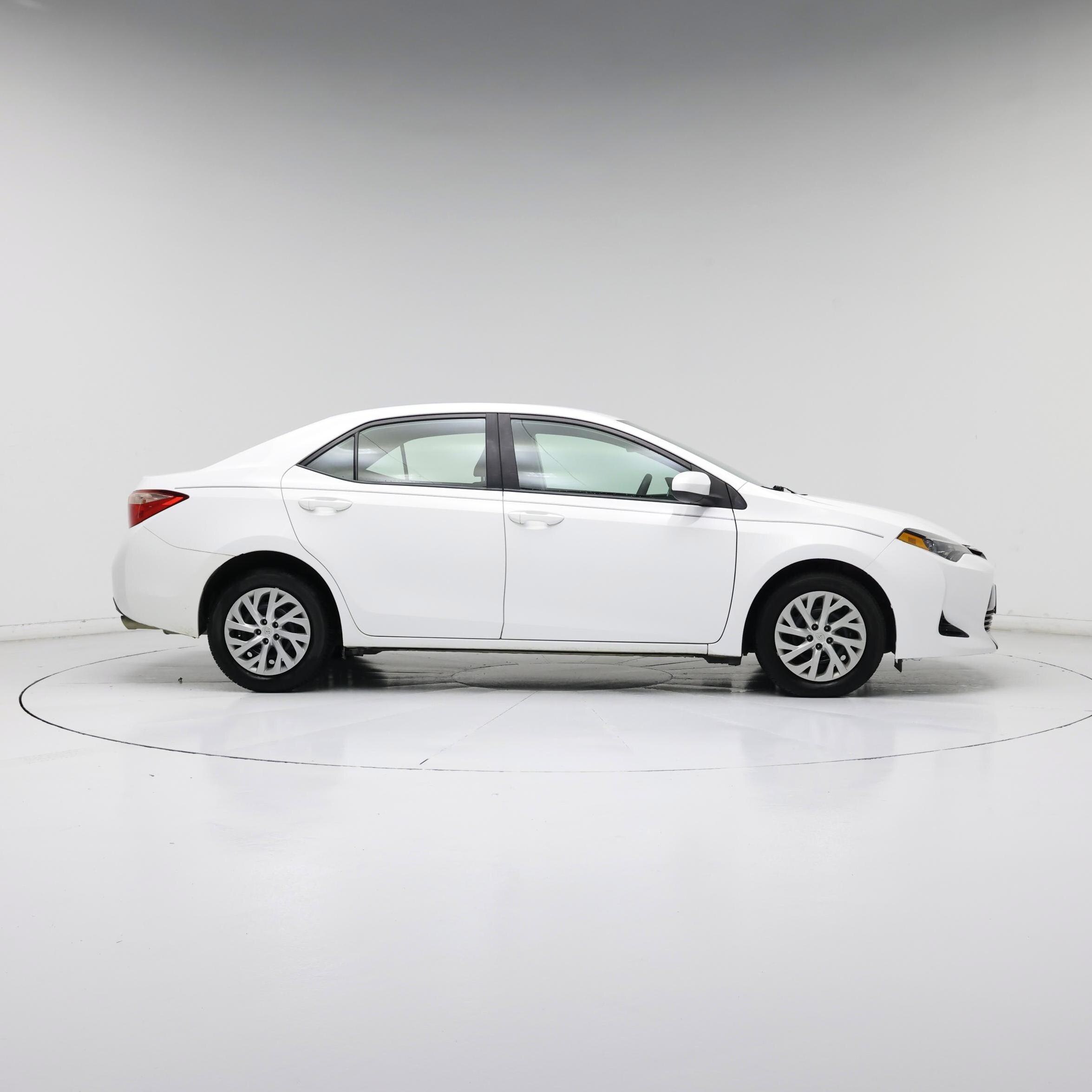 Thumbnail: 2018 Toyota Corolla - 7