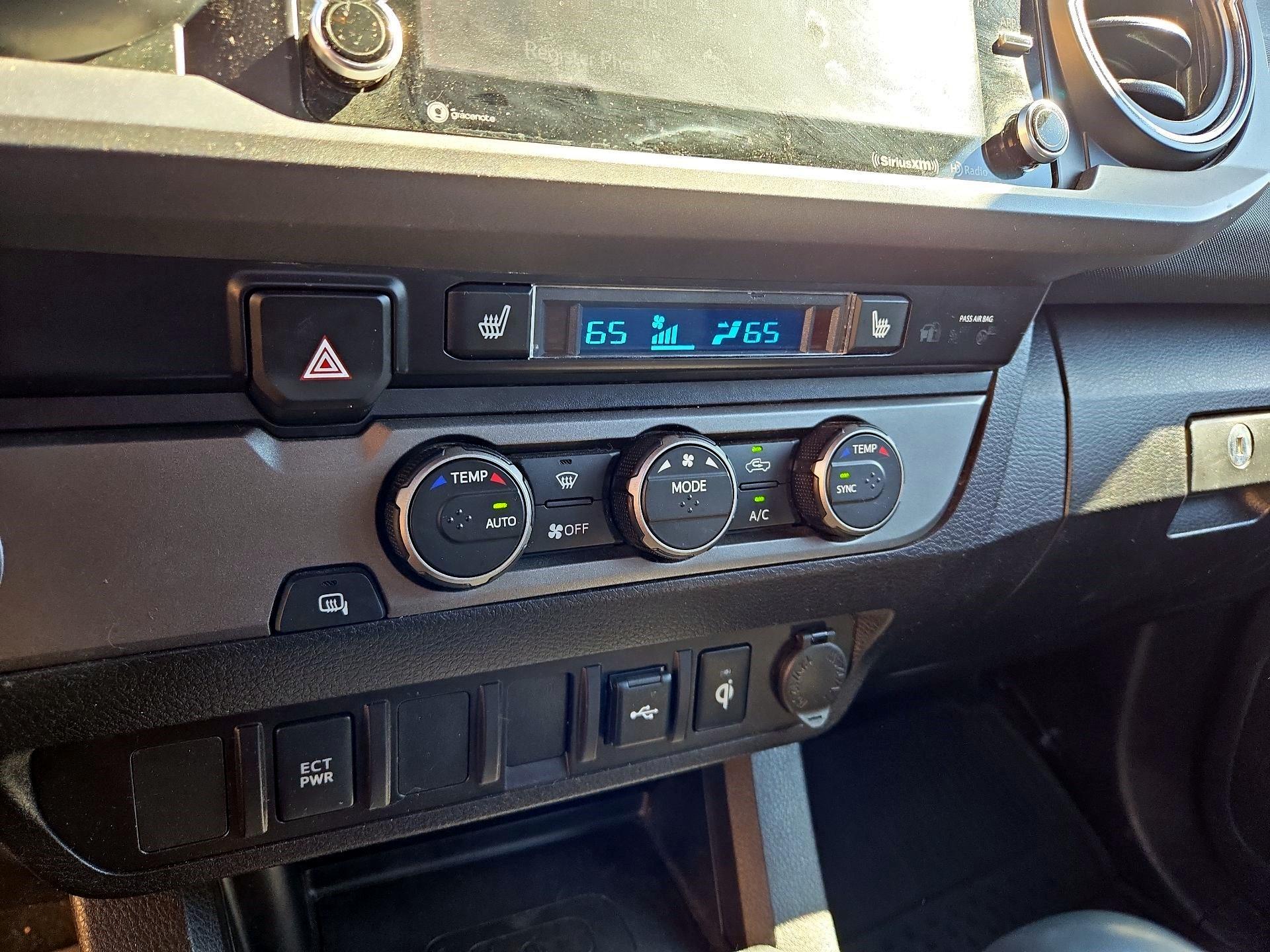 Thumbnail: 2022 Toyota Tacoma - 15