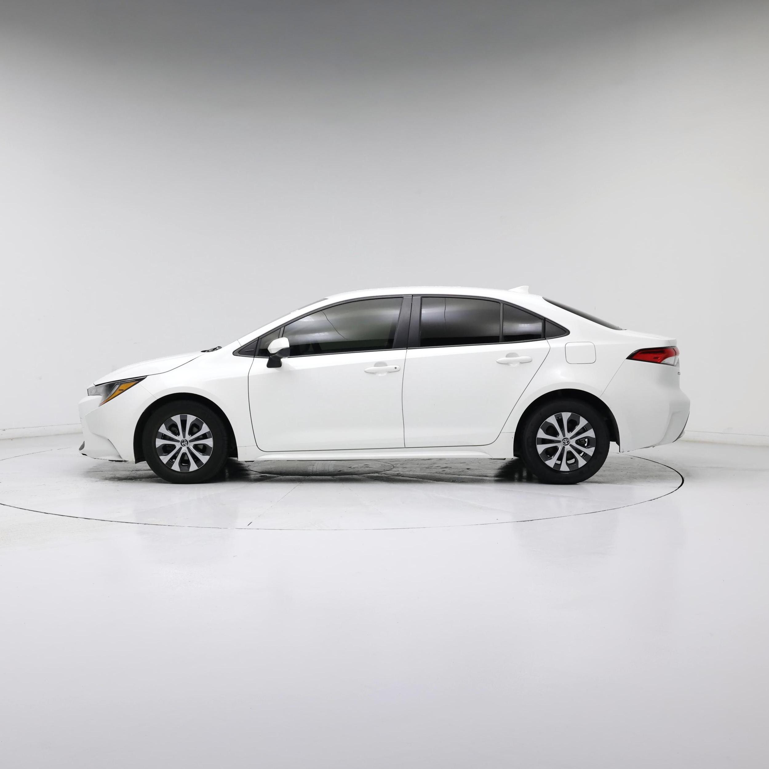 Thumbnail: 2022 Toyota Corolla - 3