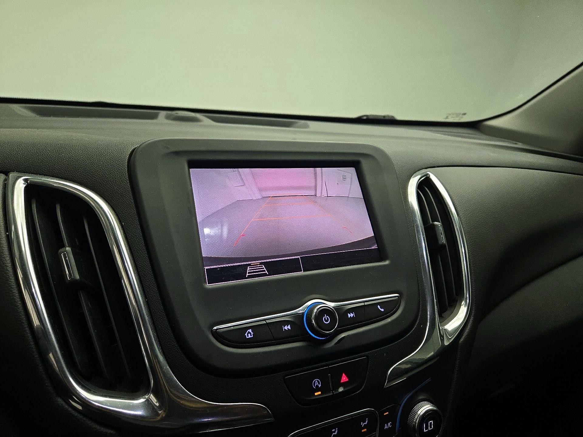 Thumbnail: 2022 Chevrolet Equinox - 12