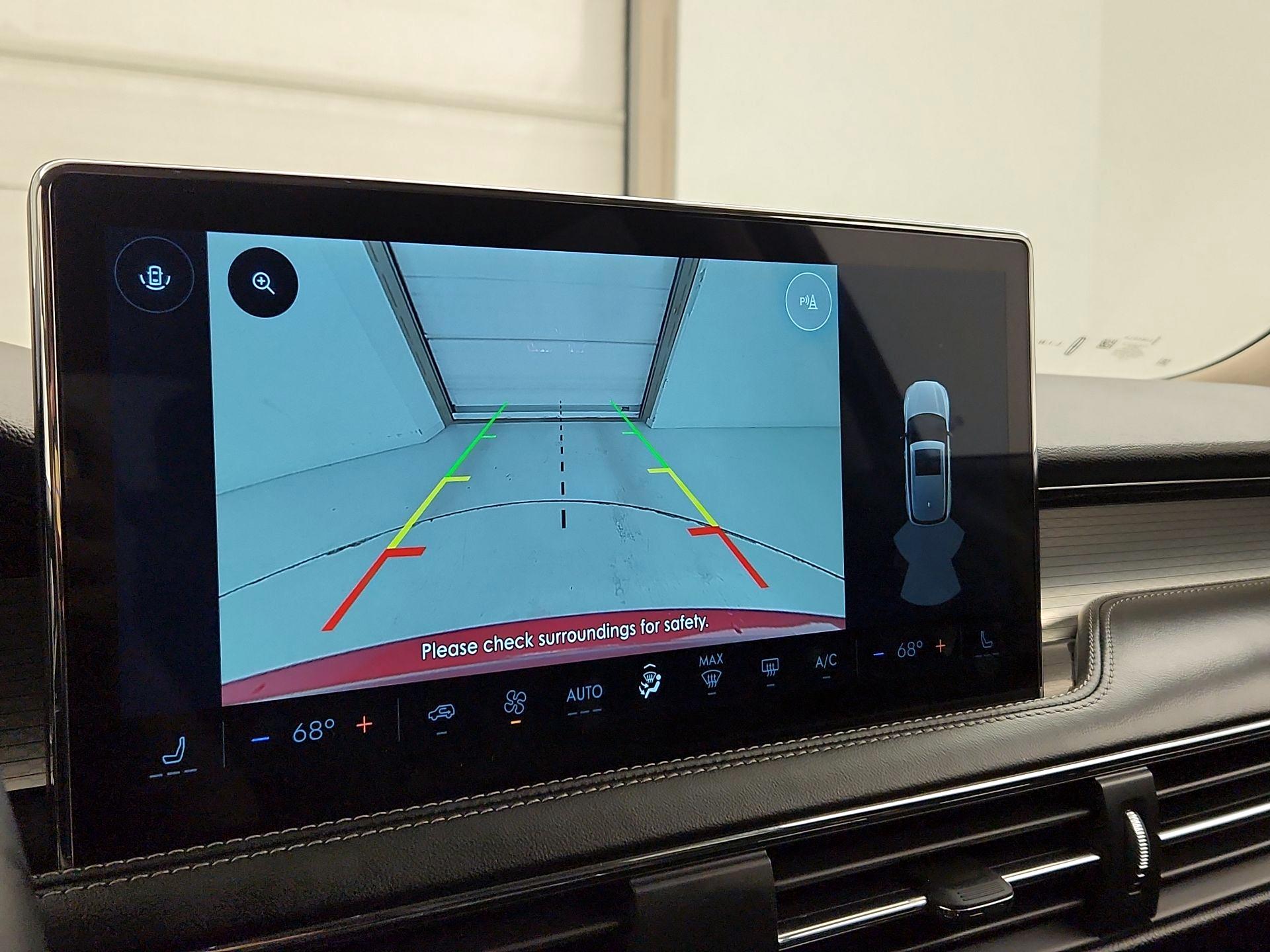 Thumbnail: 2025 Lincoln Corsair - 15