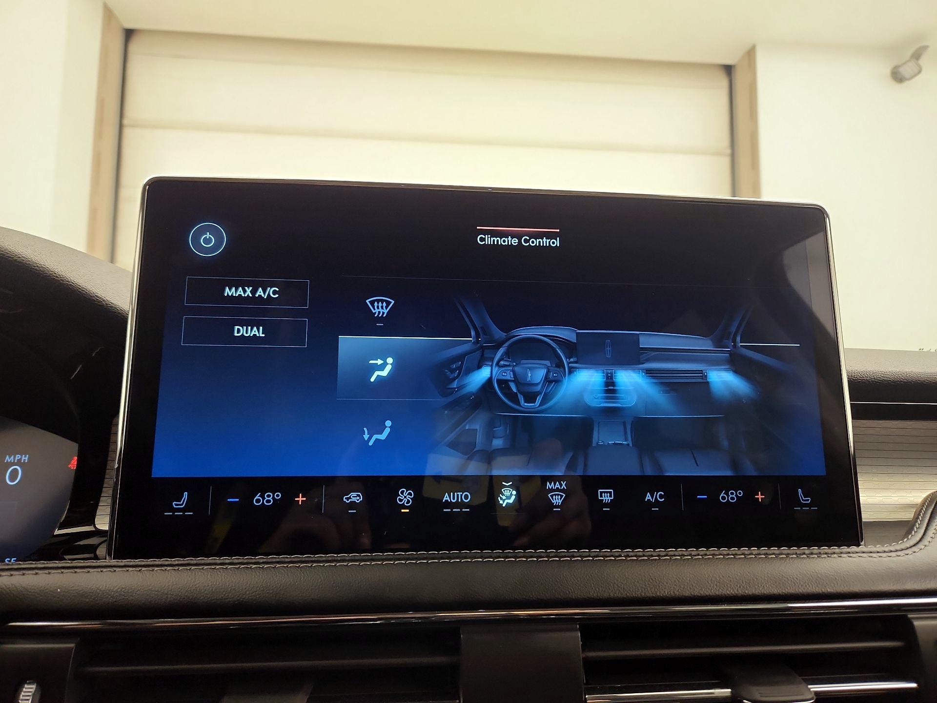 Thumbnail: 2025 Lincoln Corsair - 17