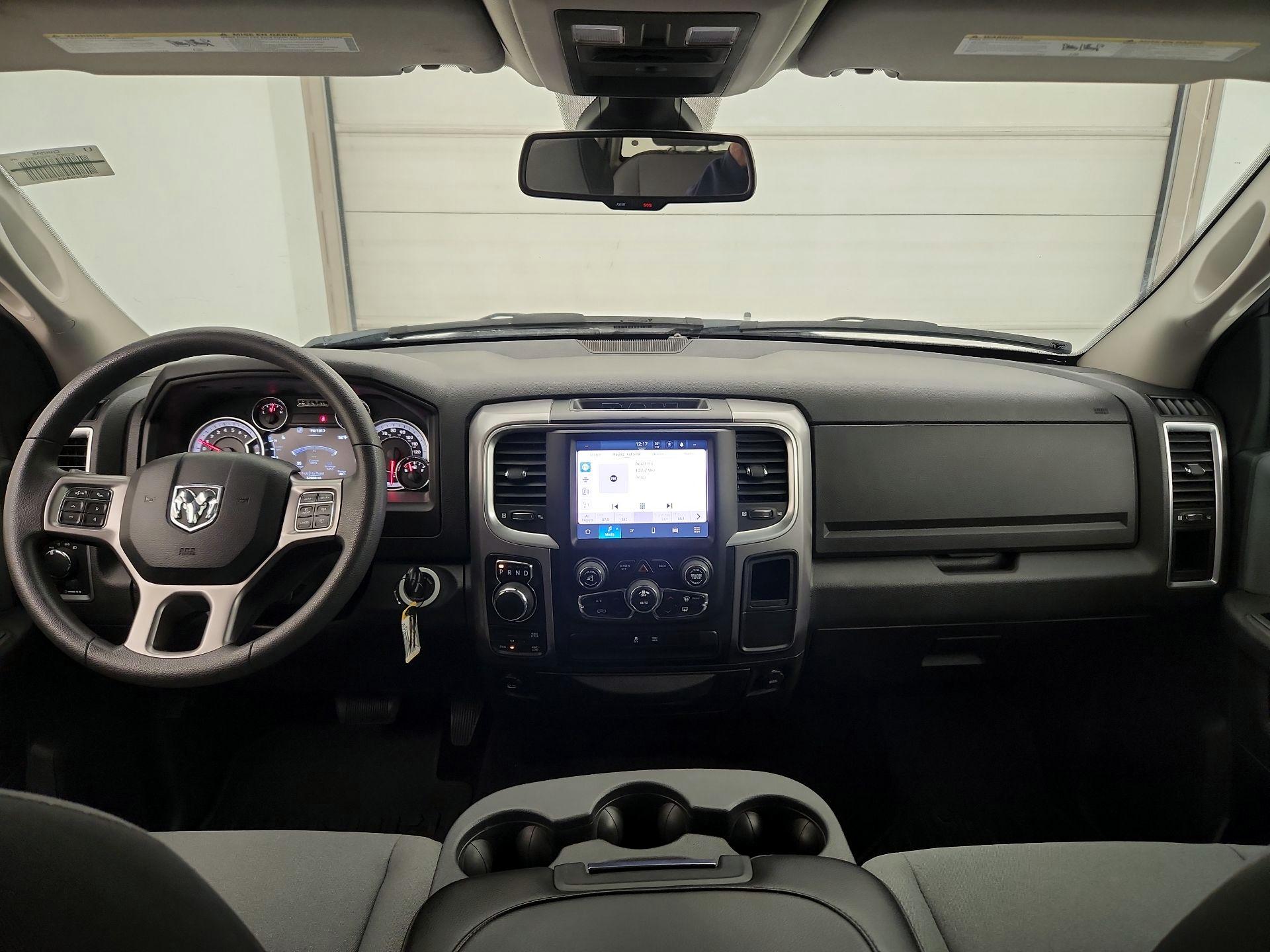 Thumbnail: 2023 RAM 1500 Classic - 9