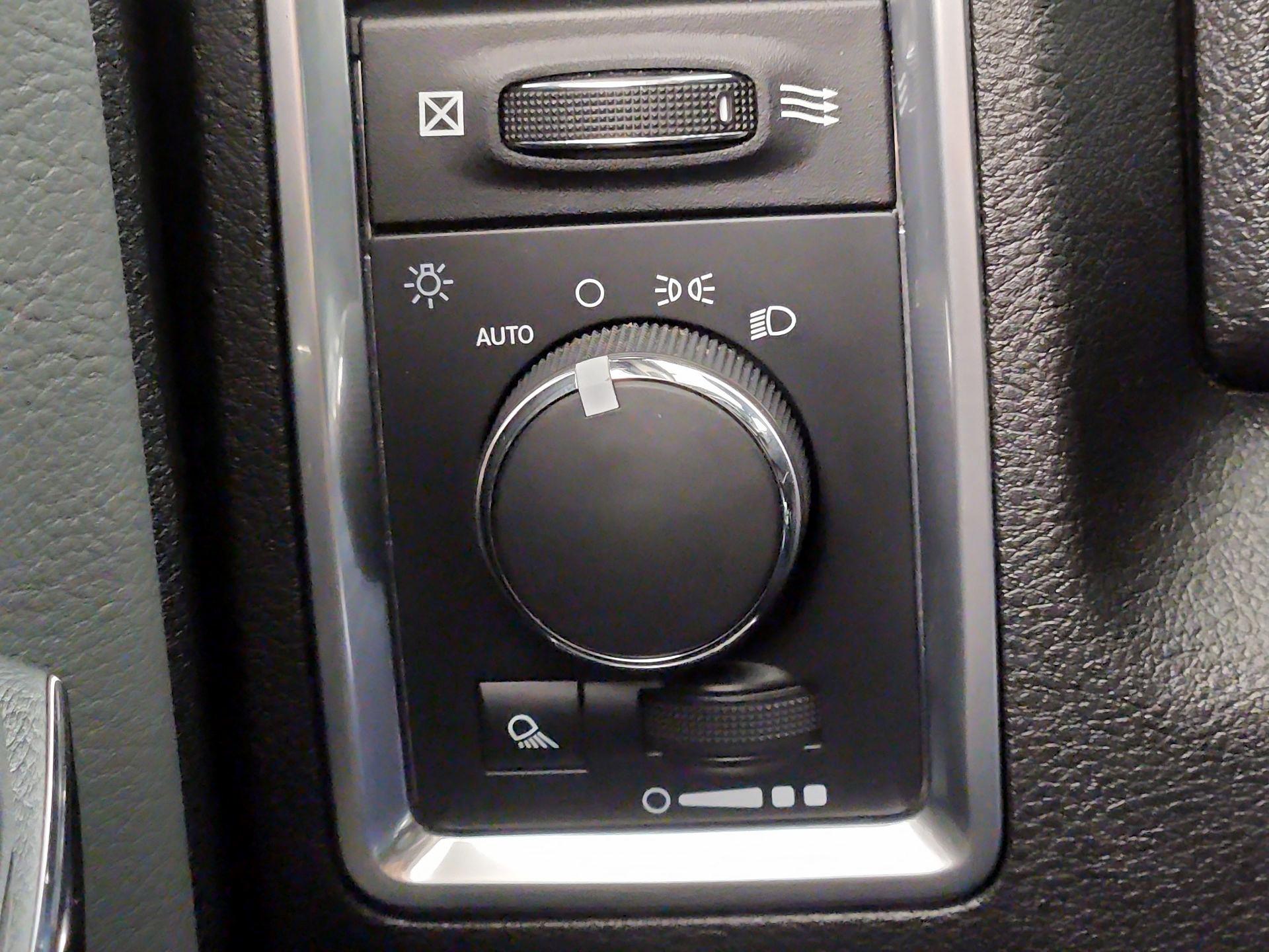 Thumbnail: 2023 RAM 1500 Classic - 13