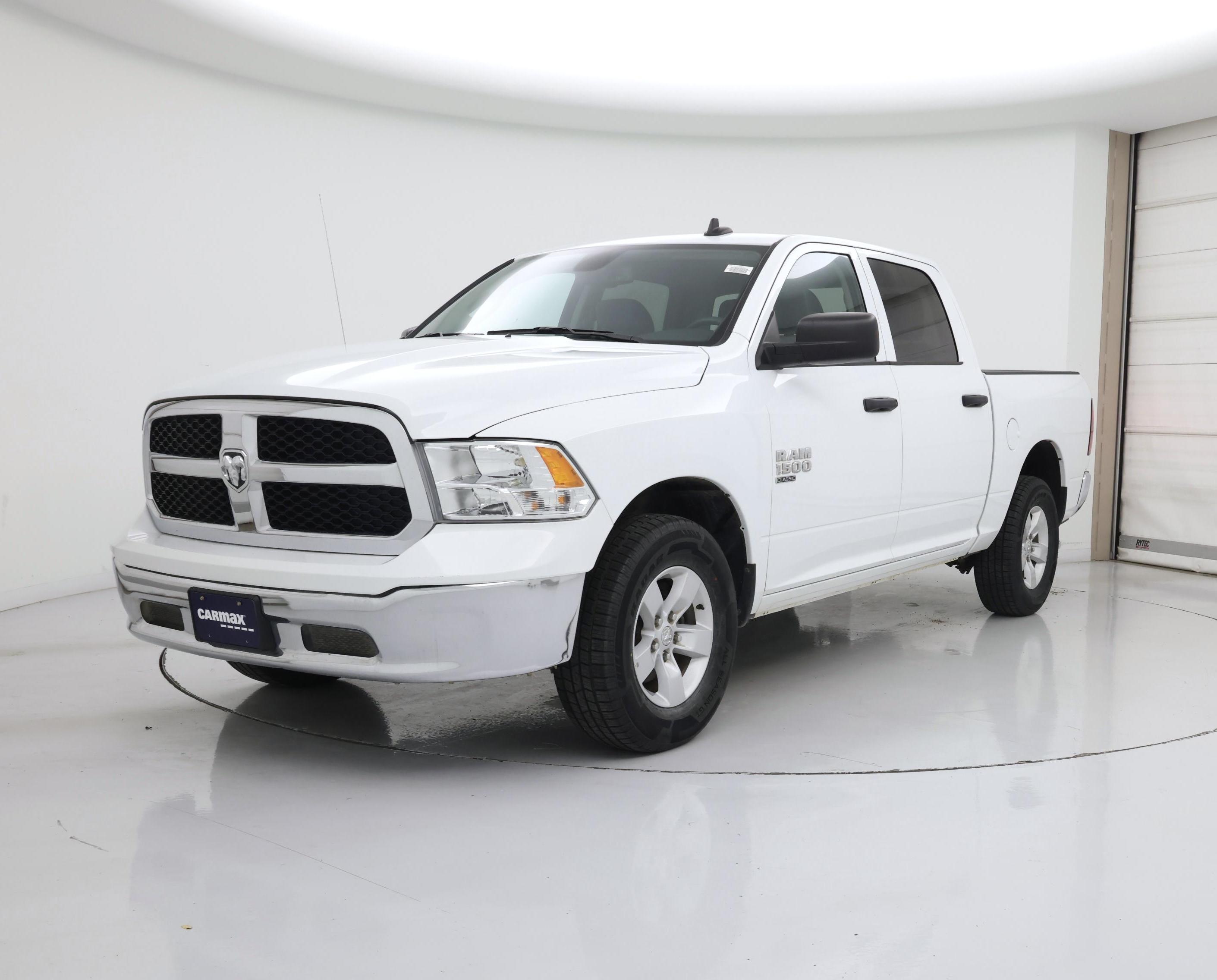 Thumbnail: 2023 RAM 1500 Classic - 4