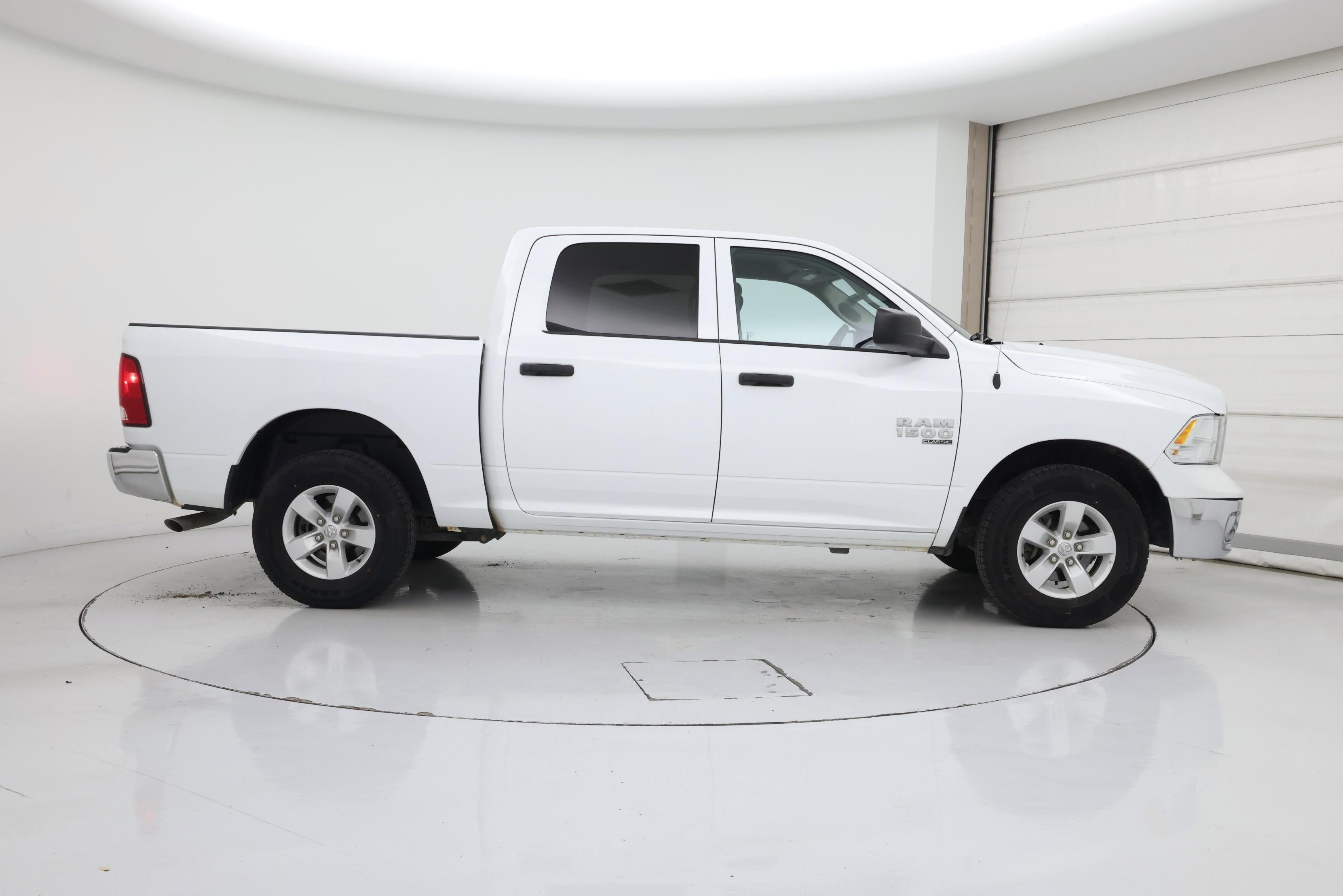 Thumbnail: 2023 RAM 1500 Classic - 7