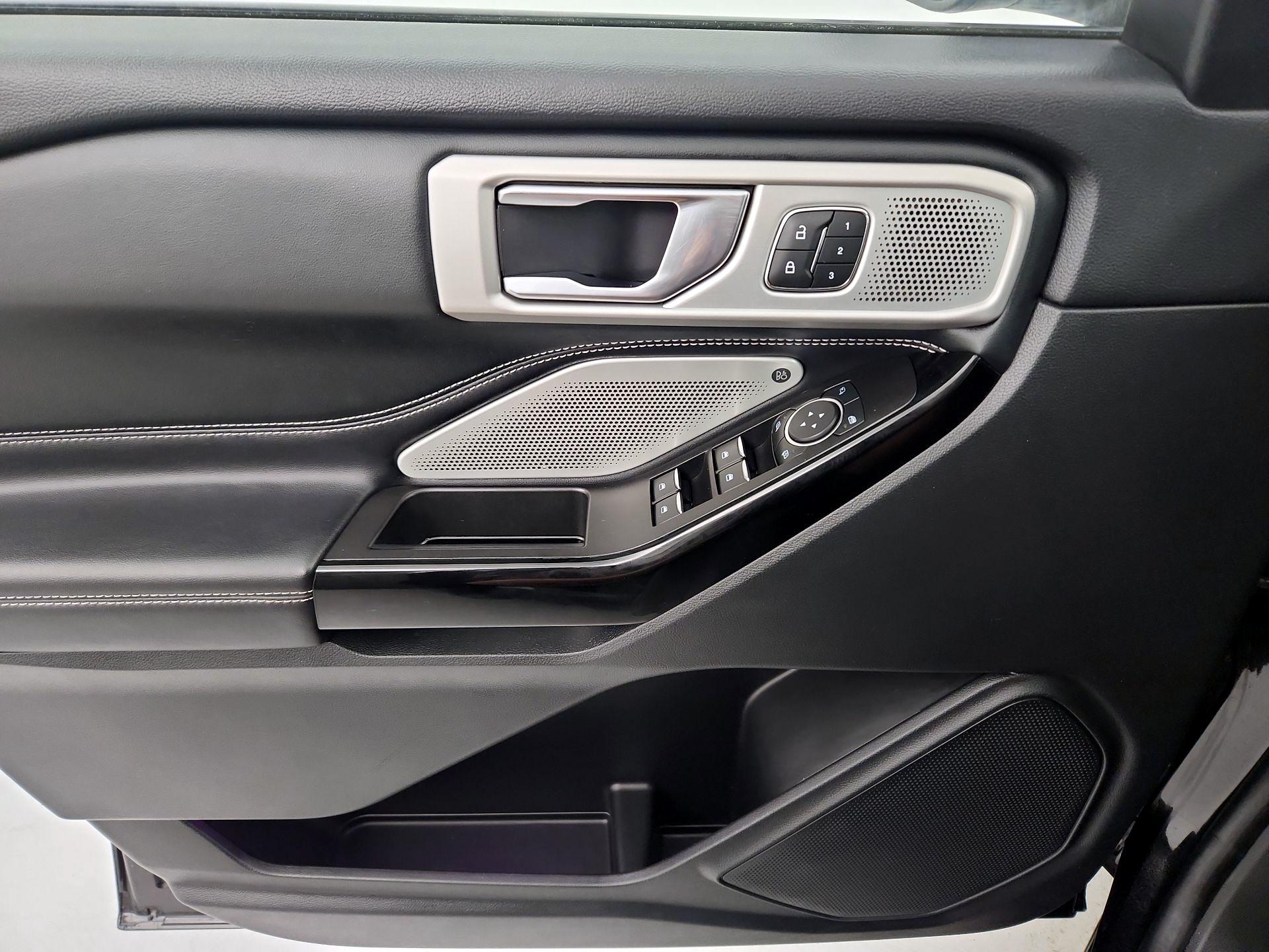 Thumbnail: 2022 Ford Explorer - 12