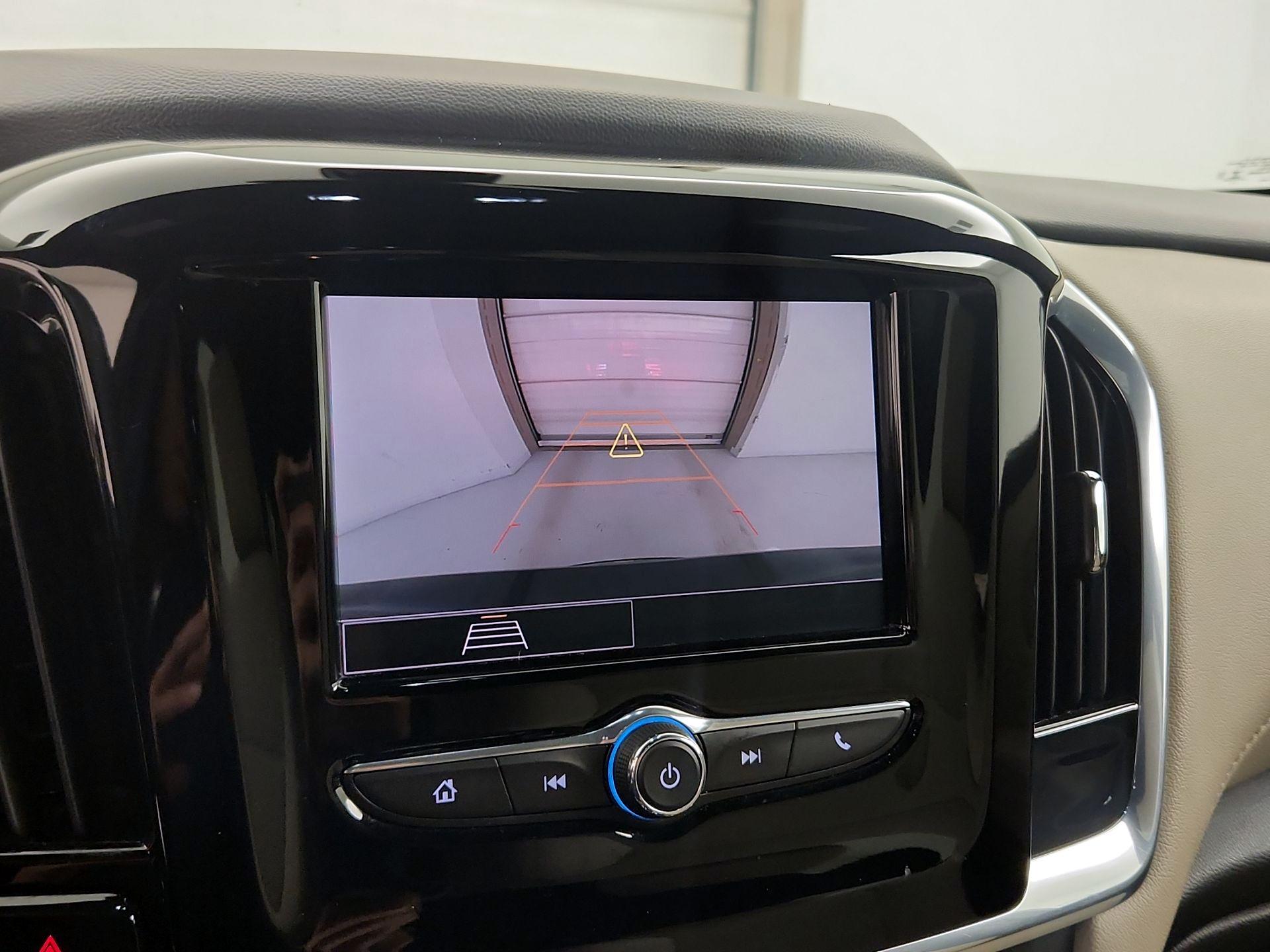 Thumbnail: 2023 Chevrolet Traverse - 14