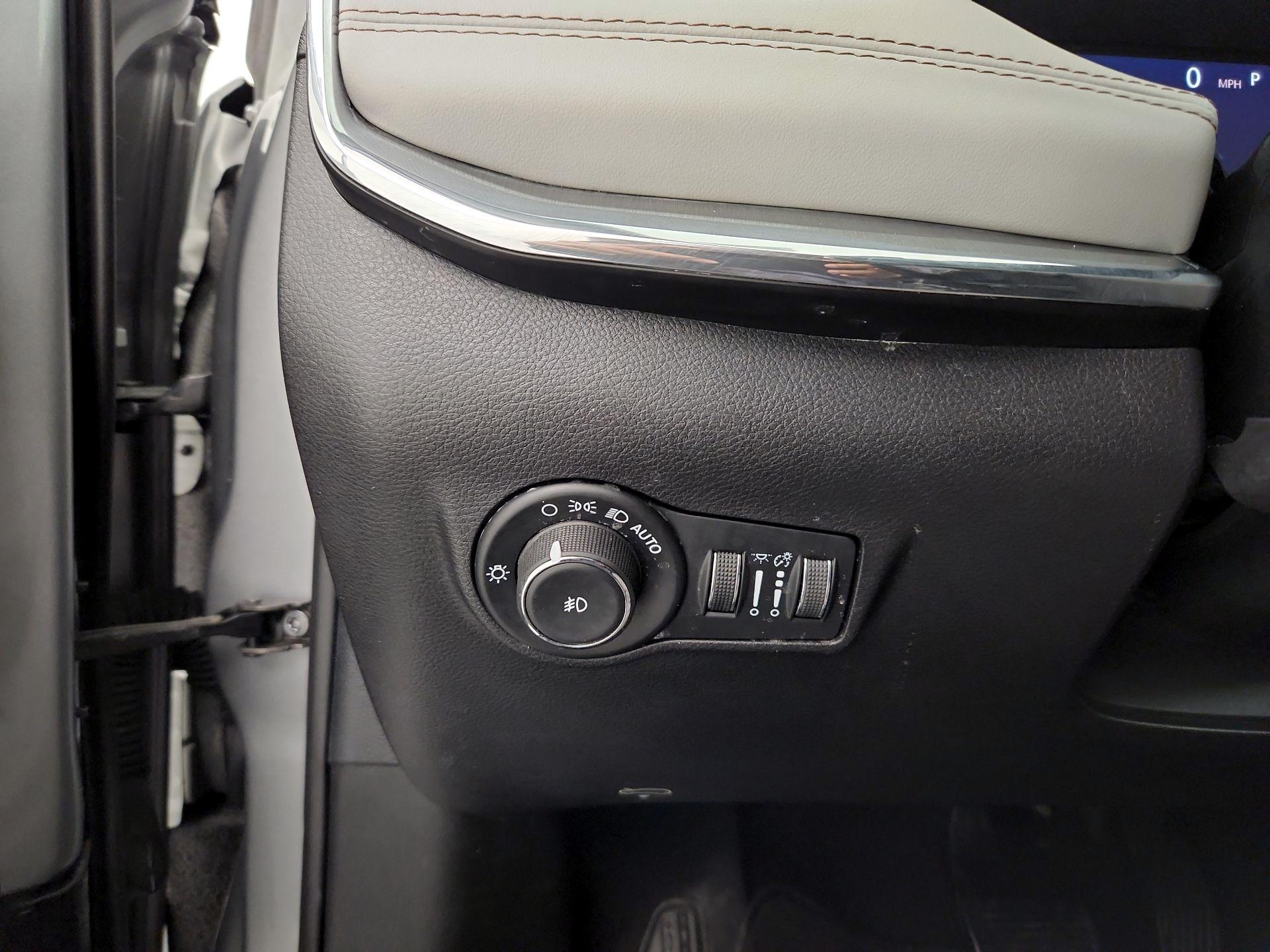 Thumbnail: 2022 Jeep Compass - 13