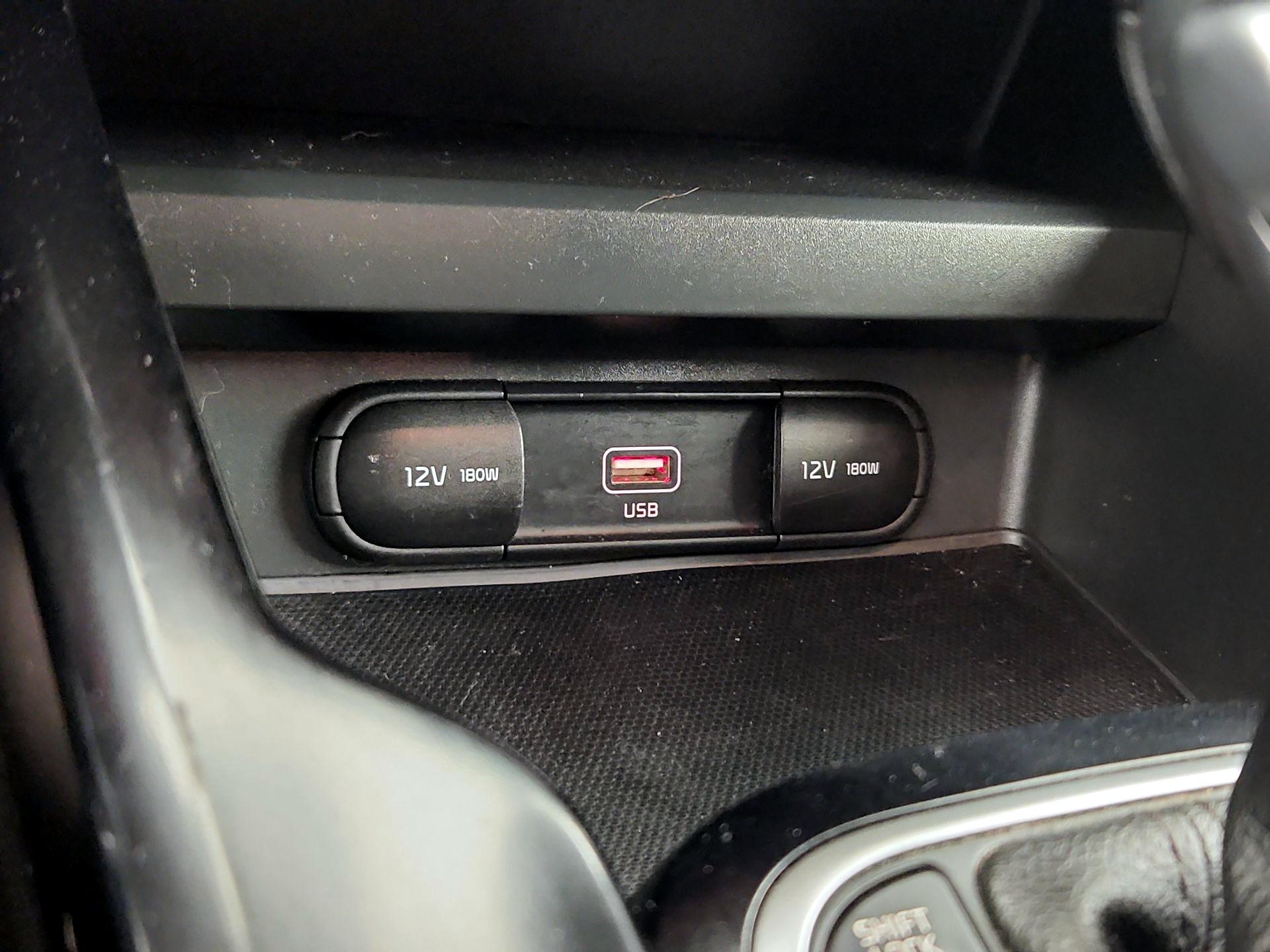 Thumbnail: 2020 Kia Soul - 18