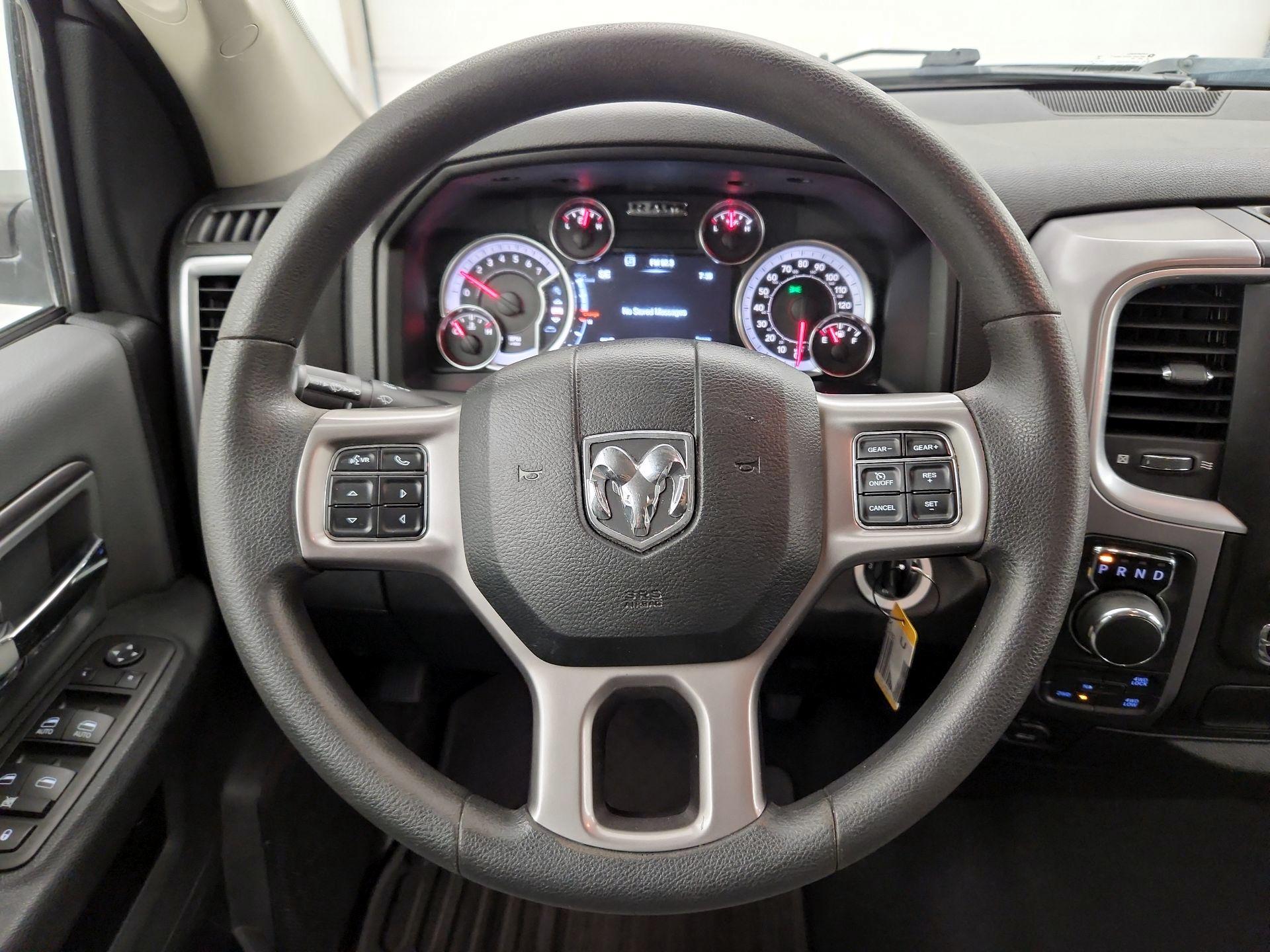 Thumbnail: 2023 RAM 1500 Classic - 10