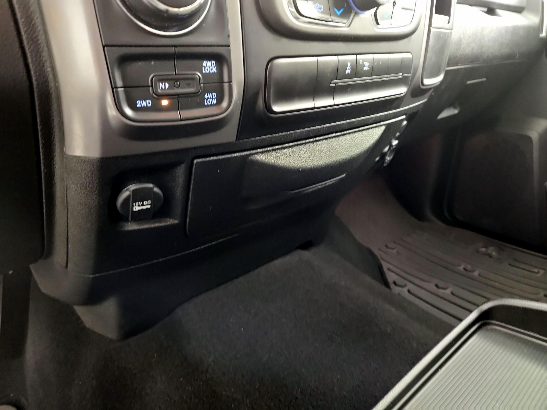 Thumbnail: 2023 RAM 1500 Classic - 18