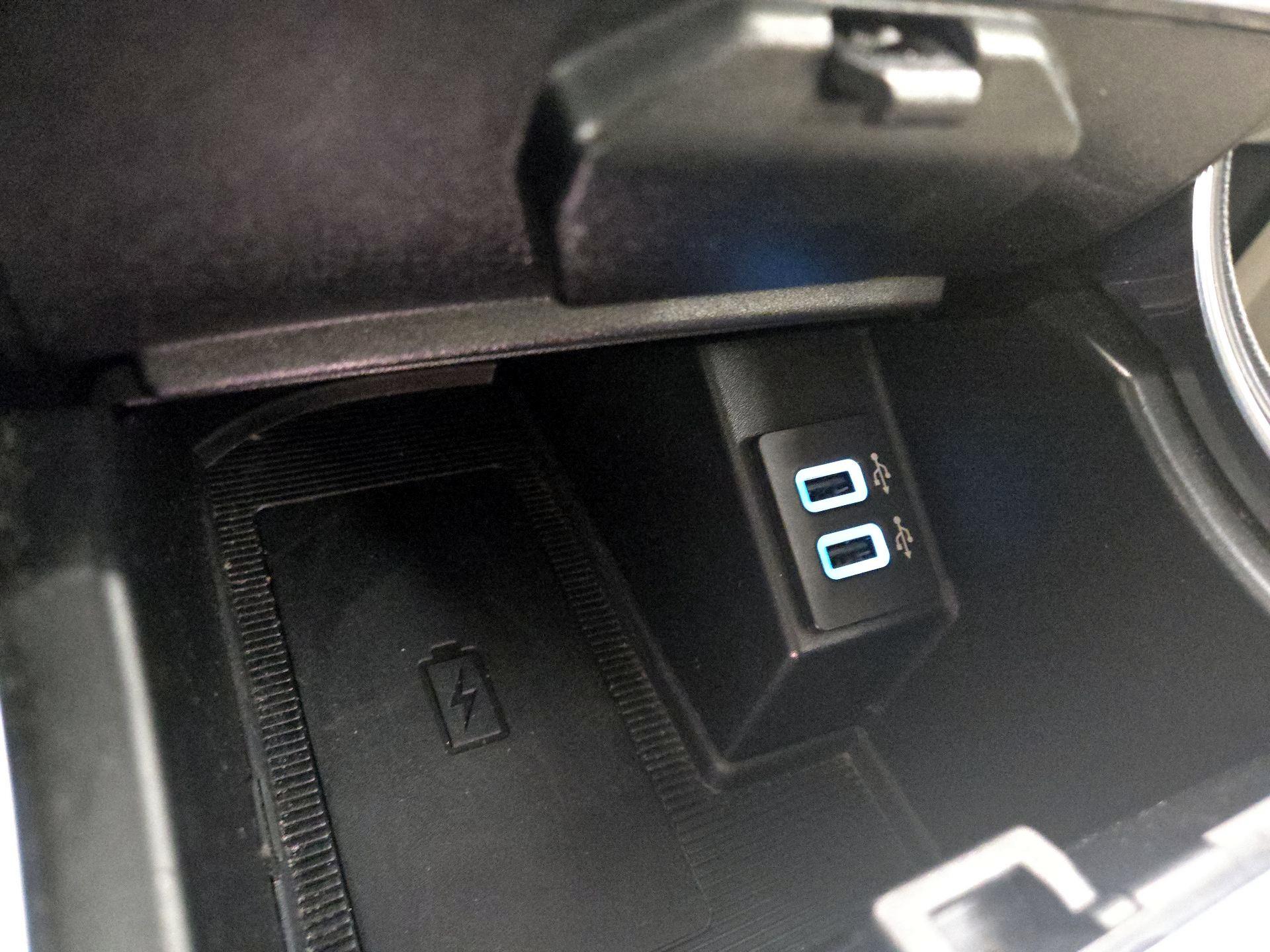 Thumbnail: 2020 Ford Edge - 19