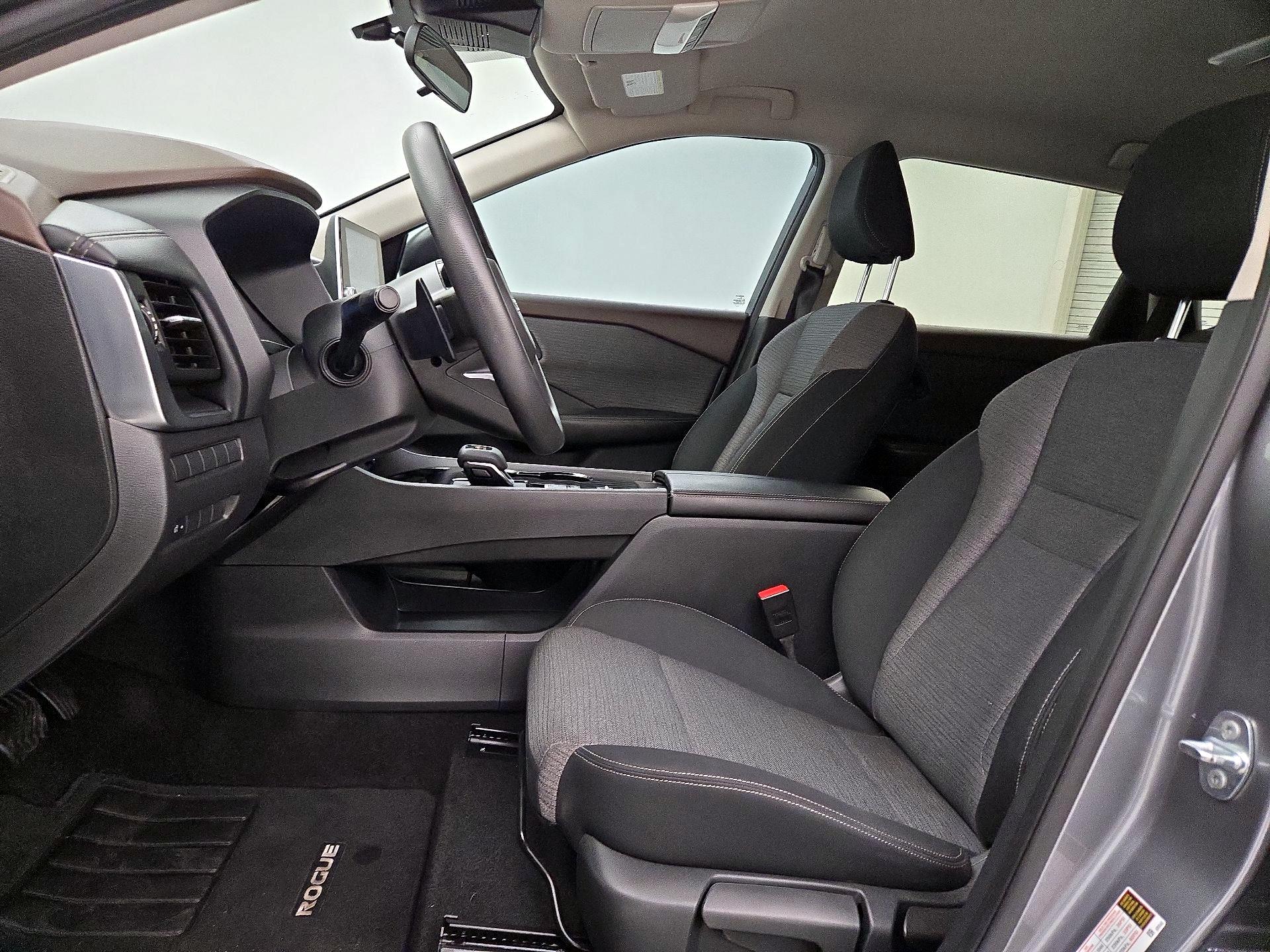 Thumbnail: 2021 Nissan Rogue - 11