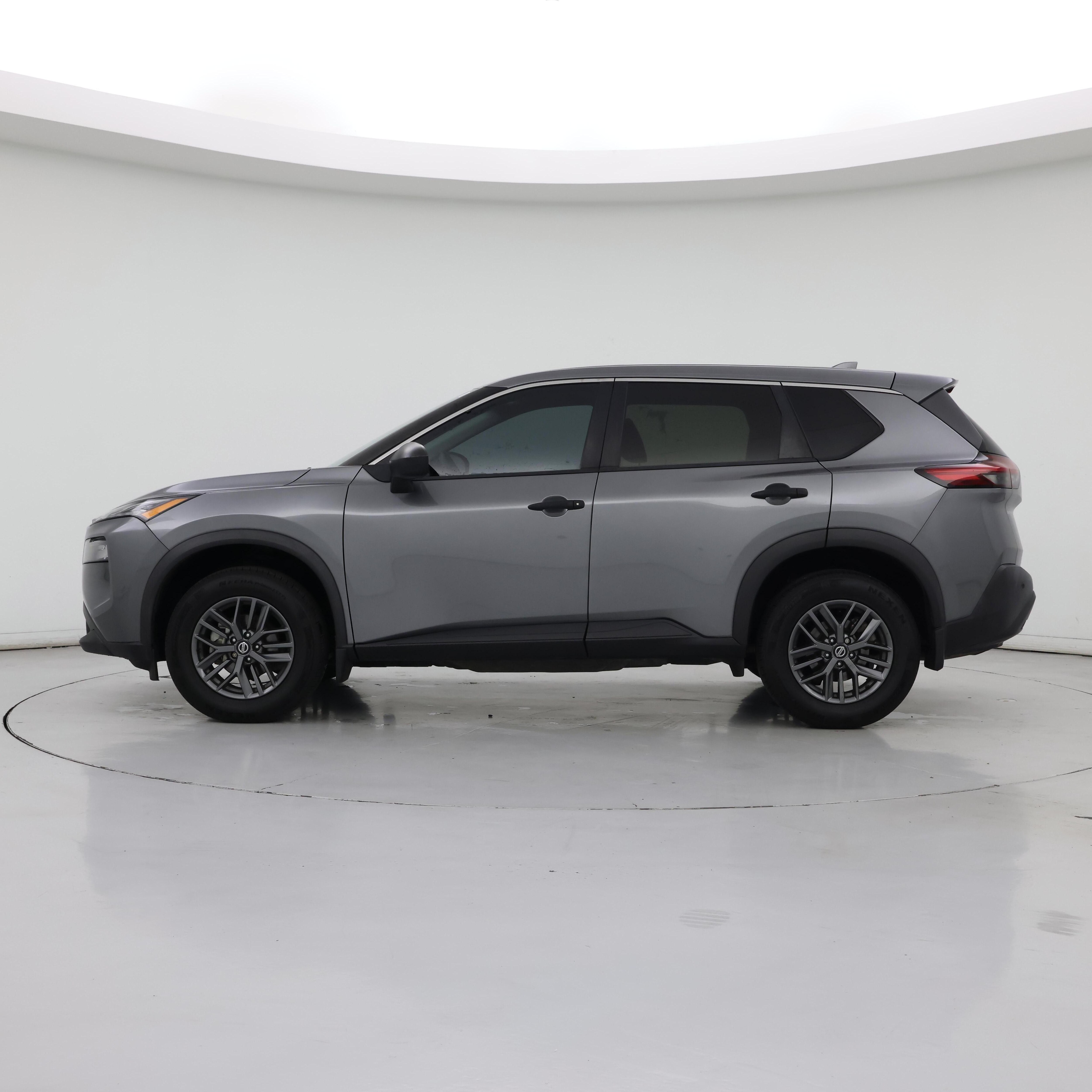 Thumbnail: 2021 Nissan Rogue - 3