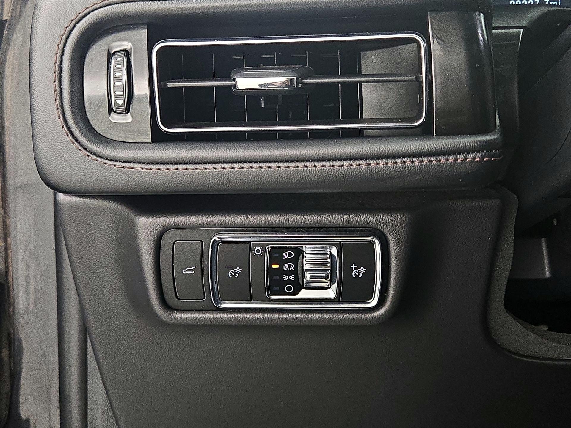 Thumbnail: 2024 Lincoln Aviator - 13