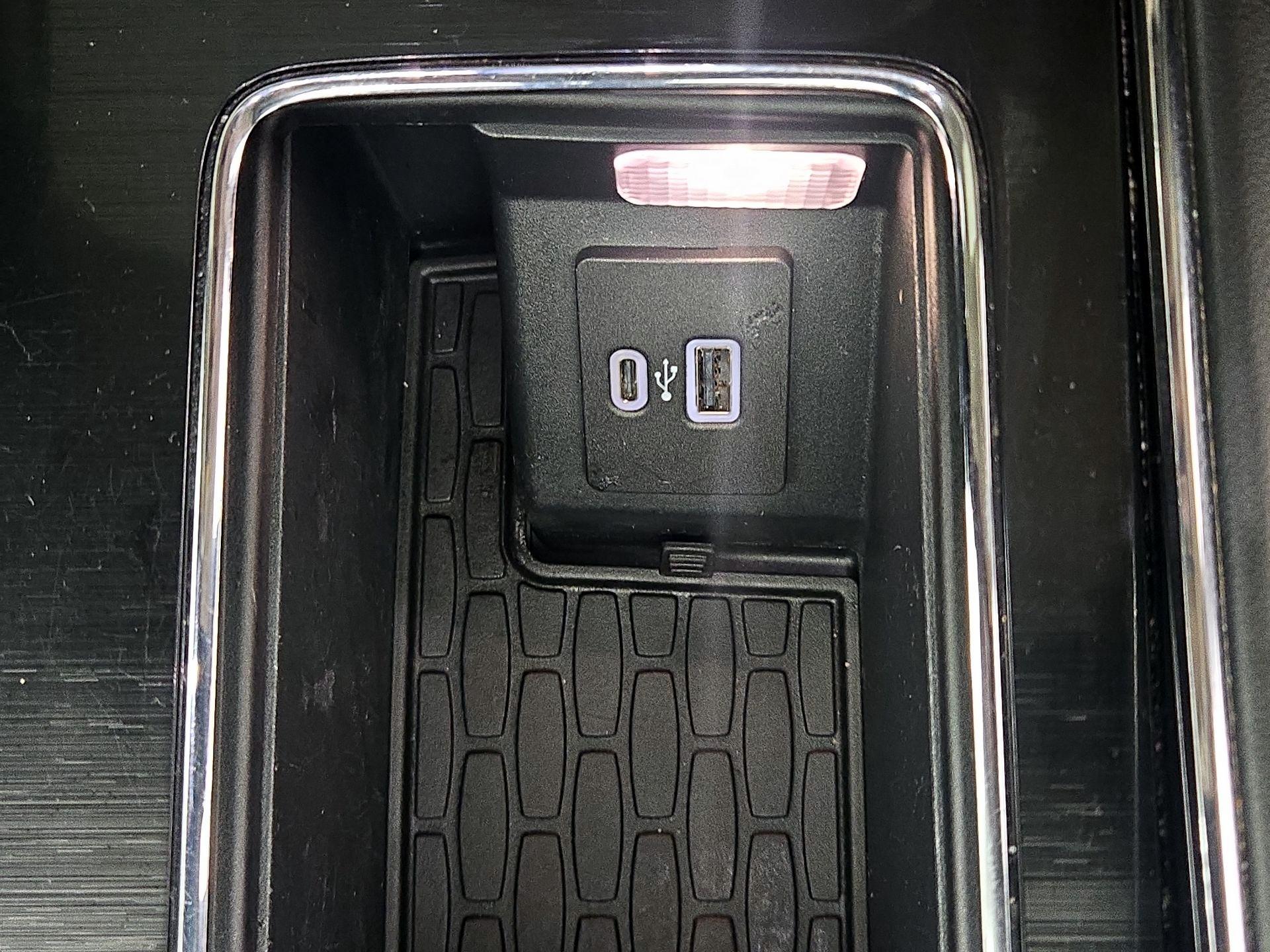 Thumbnail: 2024 Lincoln Aviator - 19