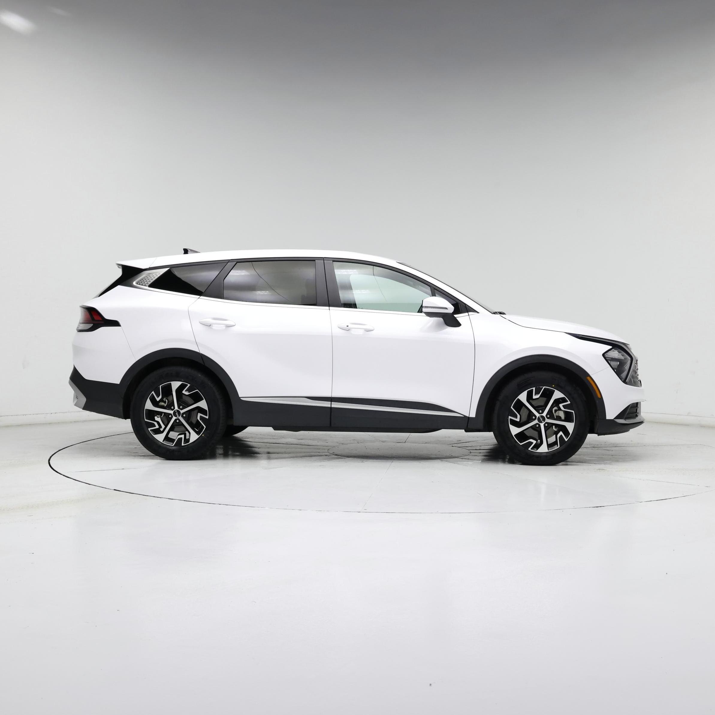 Thumbnail: 2023 Kia Sportage - 7