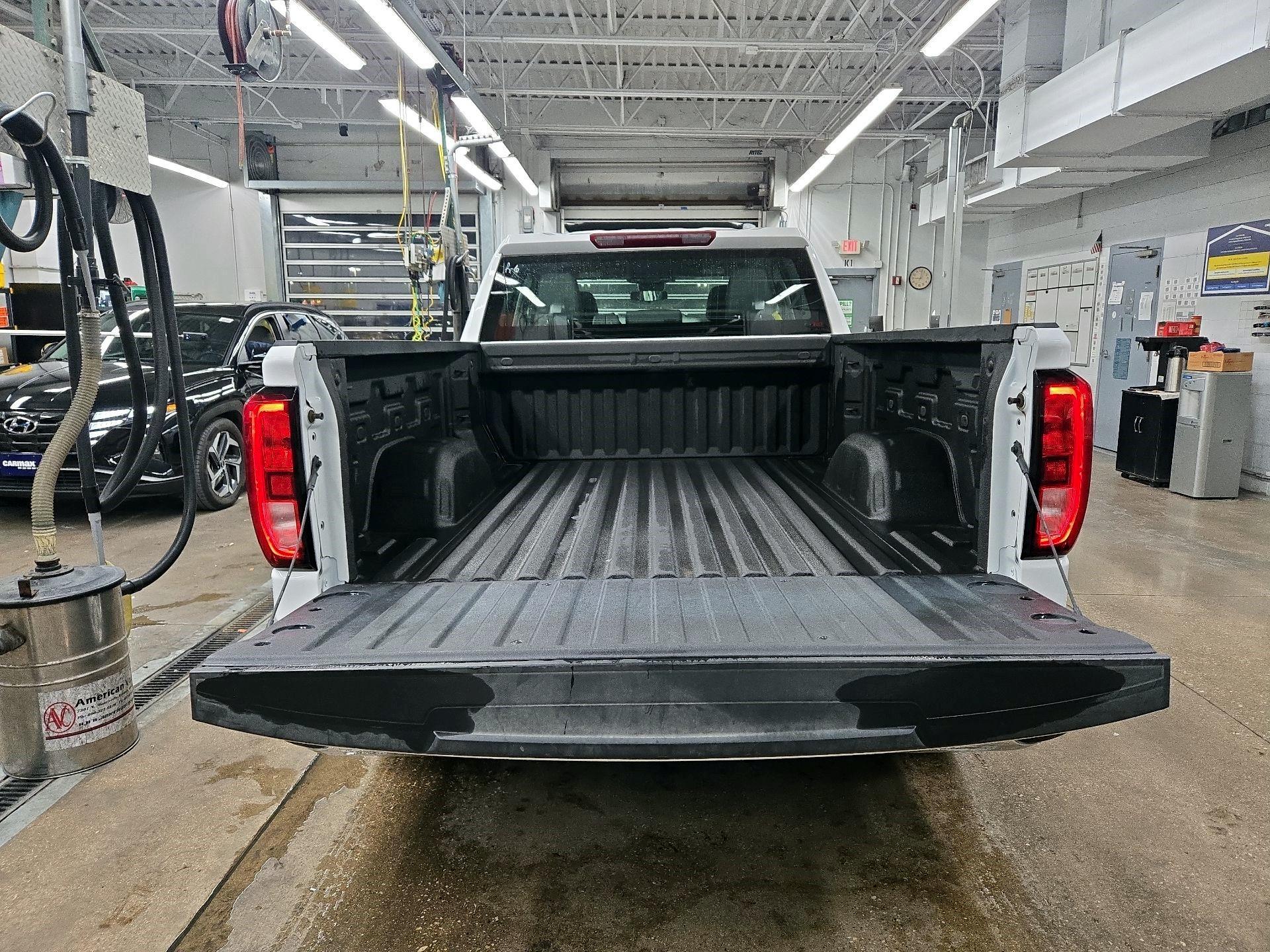 Thumbnail: 2024 GMC Sierra 1500 - 18