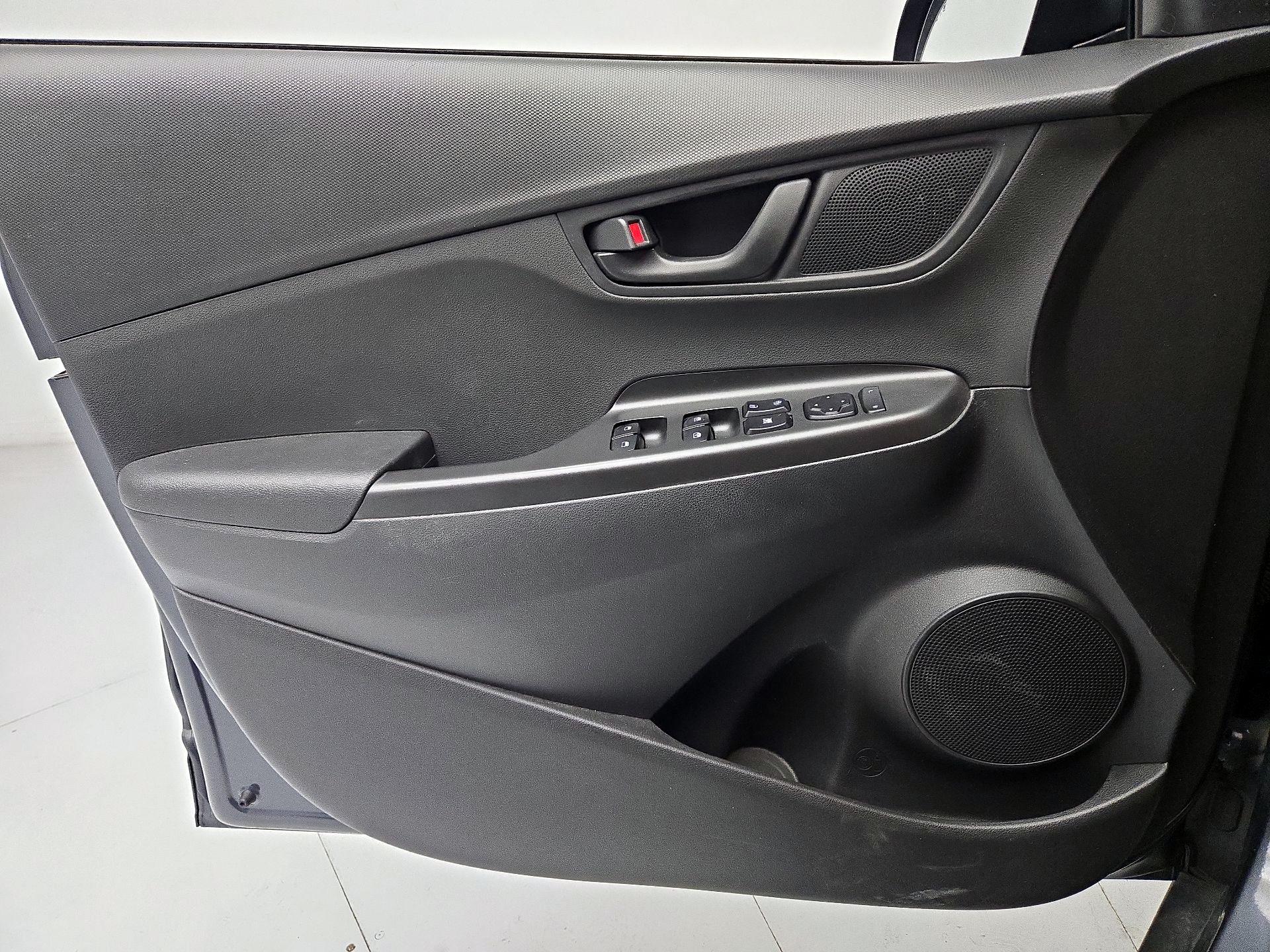 Thumbnail: 2019 Hyundai Kona - 12