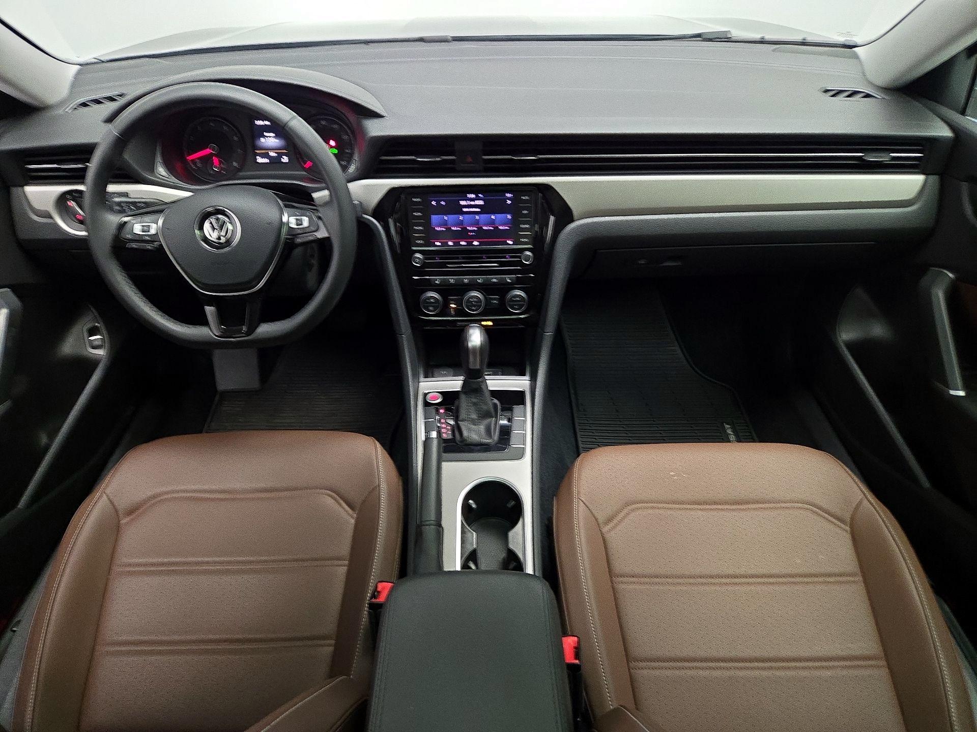 Thumbnail: 2022 Volkswagen Passat - 9