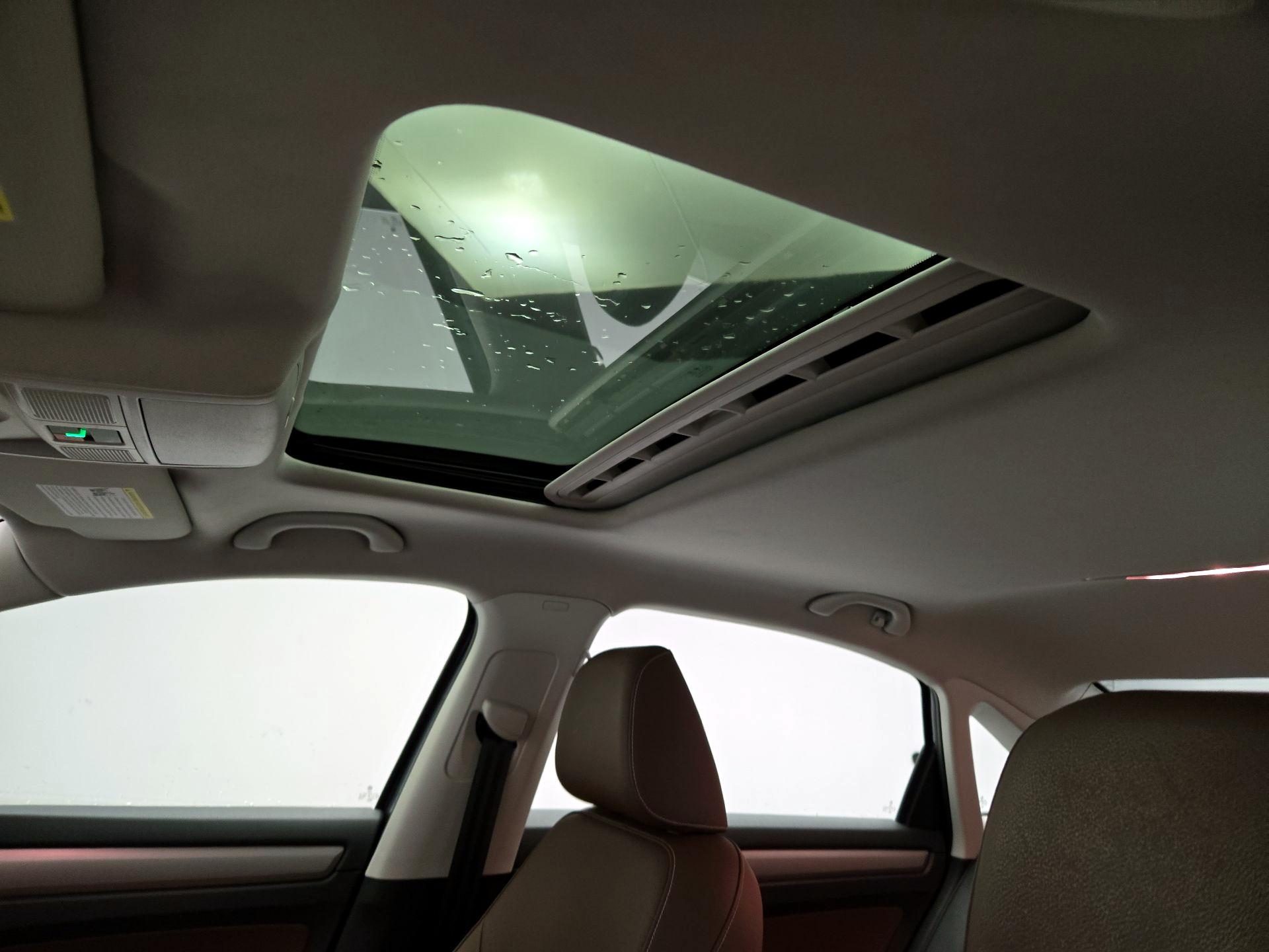 Thumbnail: 2022 Volkswagen Passat - 19