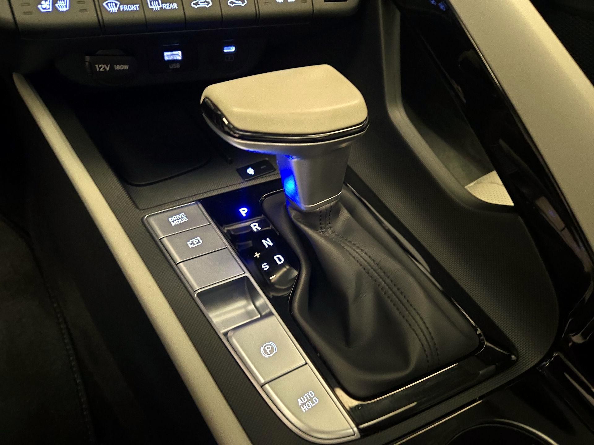 Thumbnail: 2025 Hyundai Elantra - 18