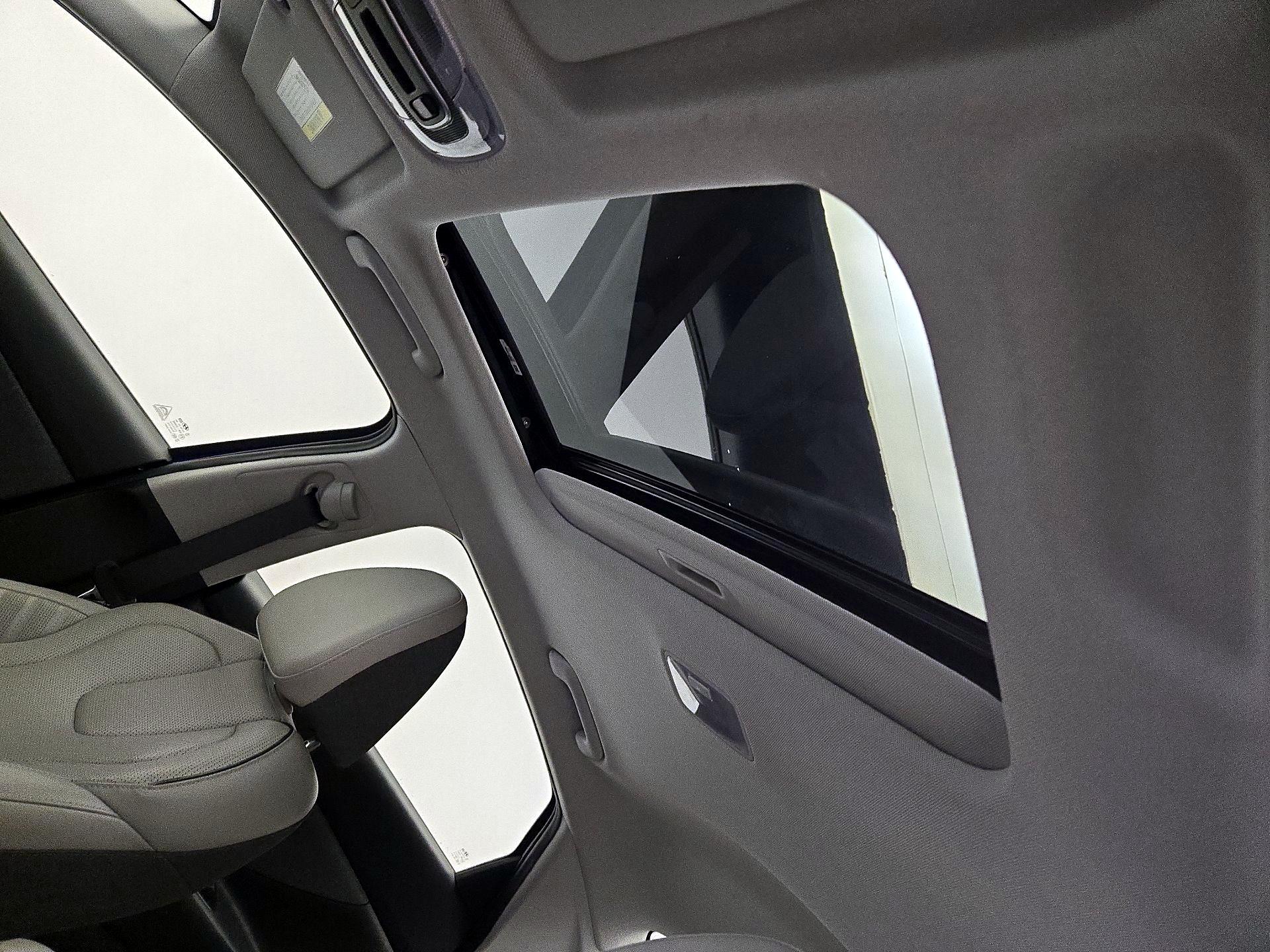 Thumbnail: 2025 Hyundai Elantra - 20