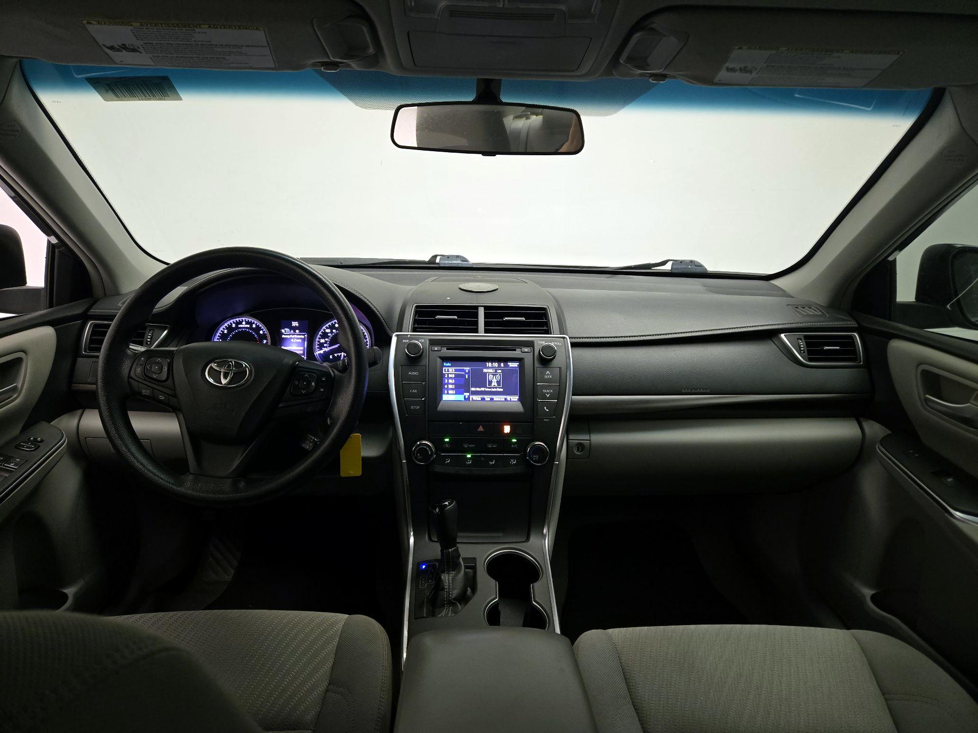 Thumbnail: 2016 Toyota Camry - 9