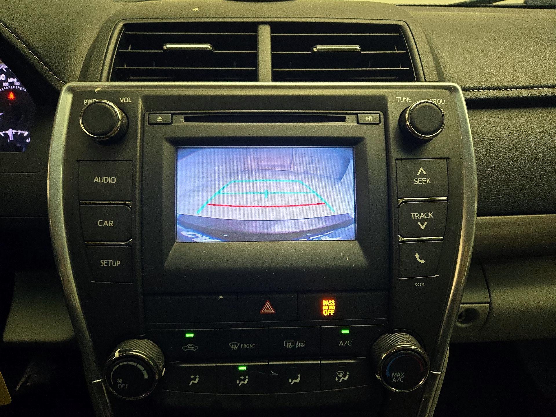 Thumbnail: 2016 Toyota Camry - 14