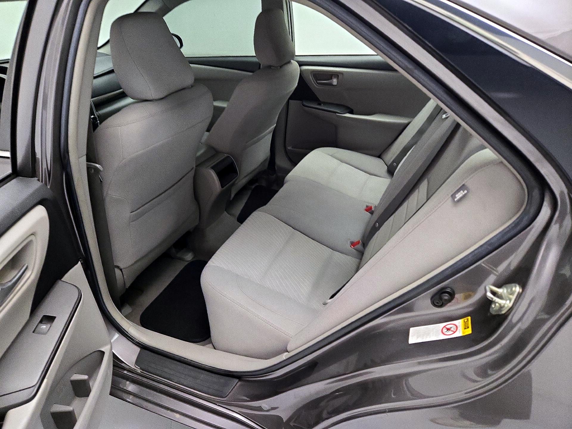 Thumbnail: 2016 Toyota Camry - 19