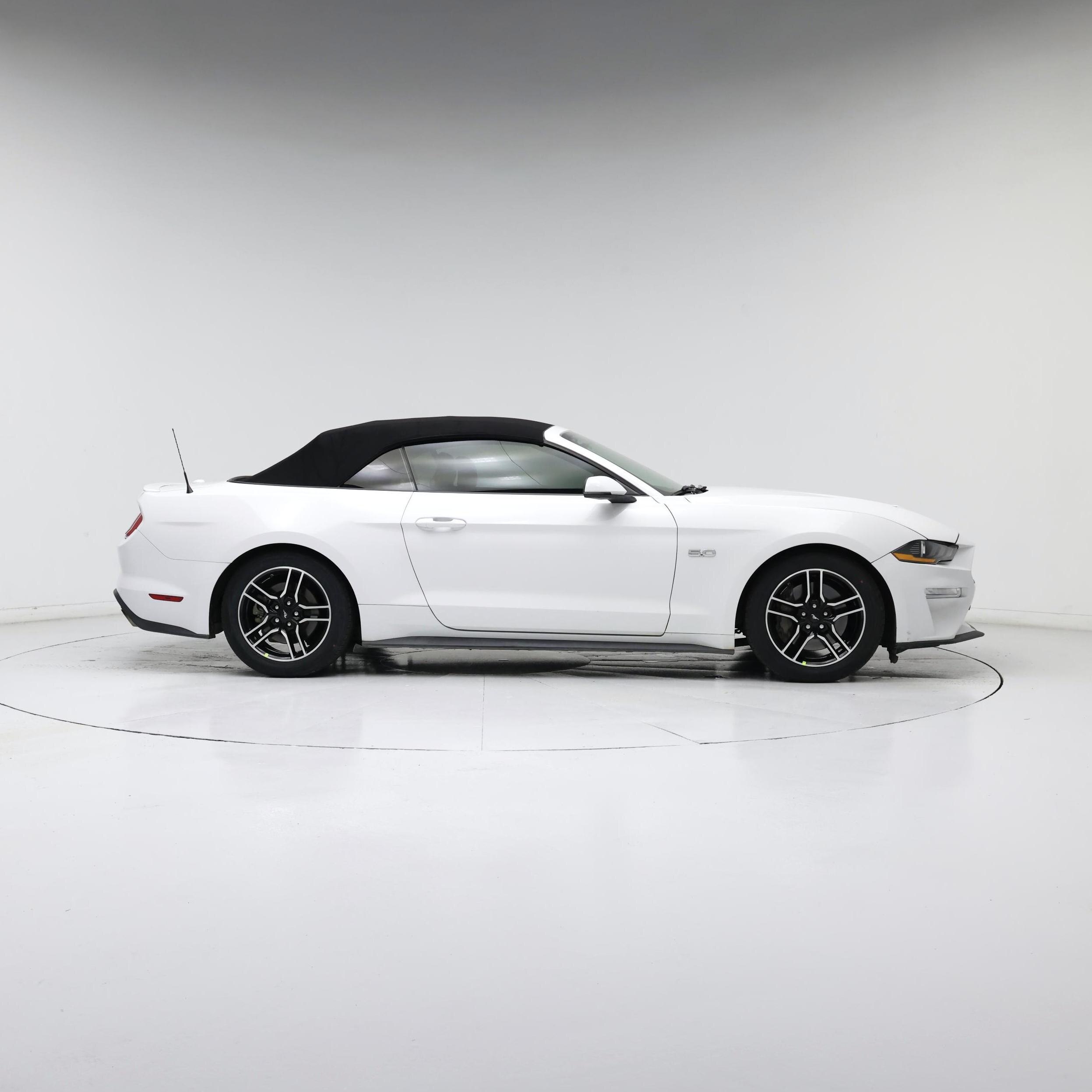 Thumbnail: 2019 Ford Mustang - 7