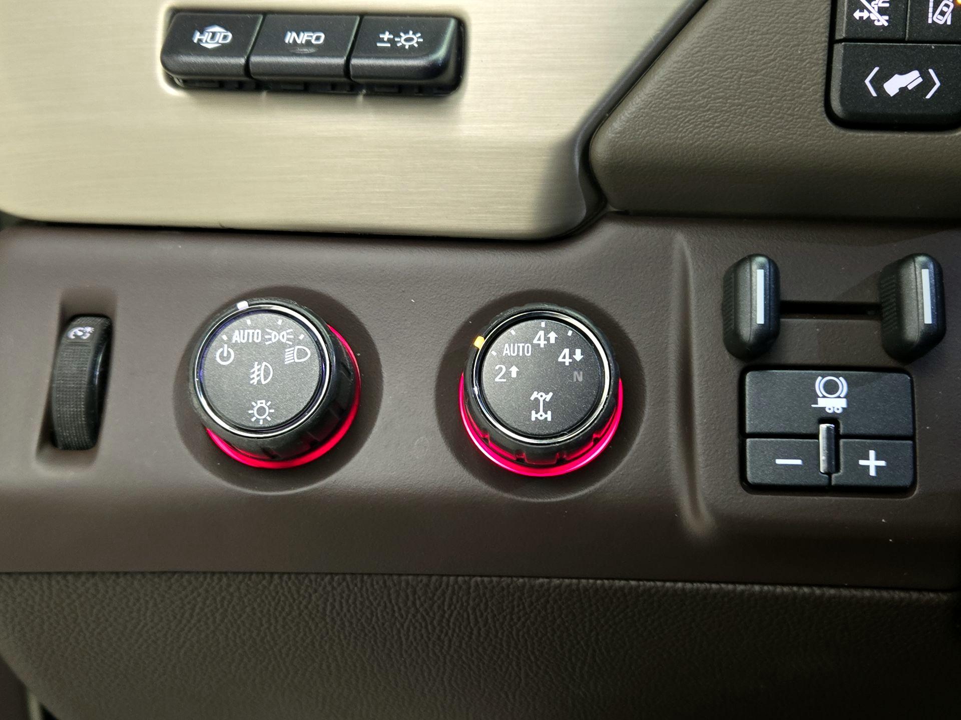 Thumbnail: 2015 GMC Yukon XL - 13