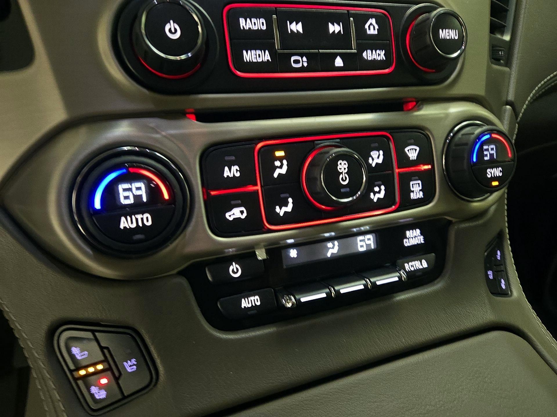 Thumbnail: 2015 GMC Yukon XL - 16