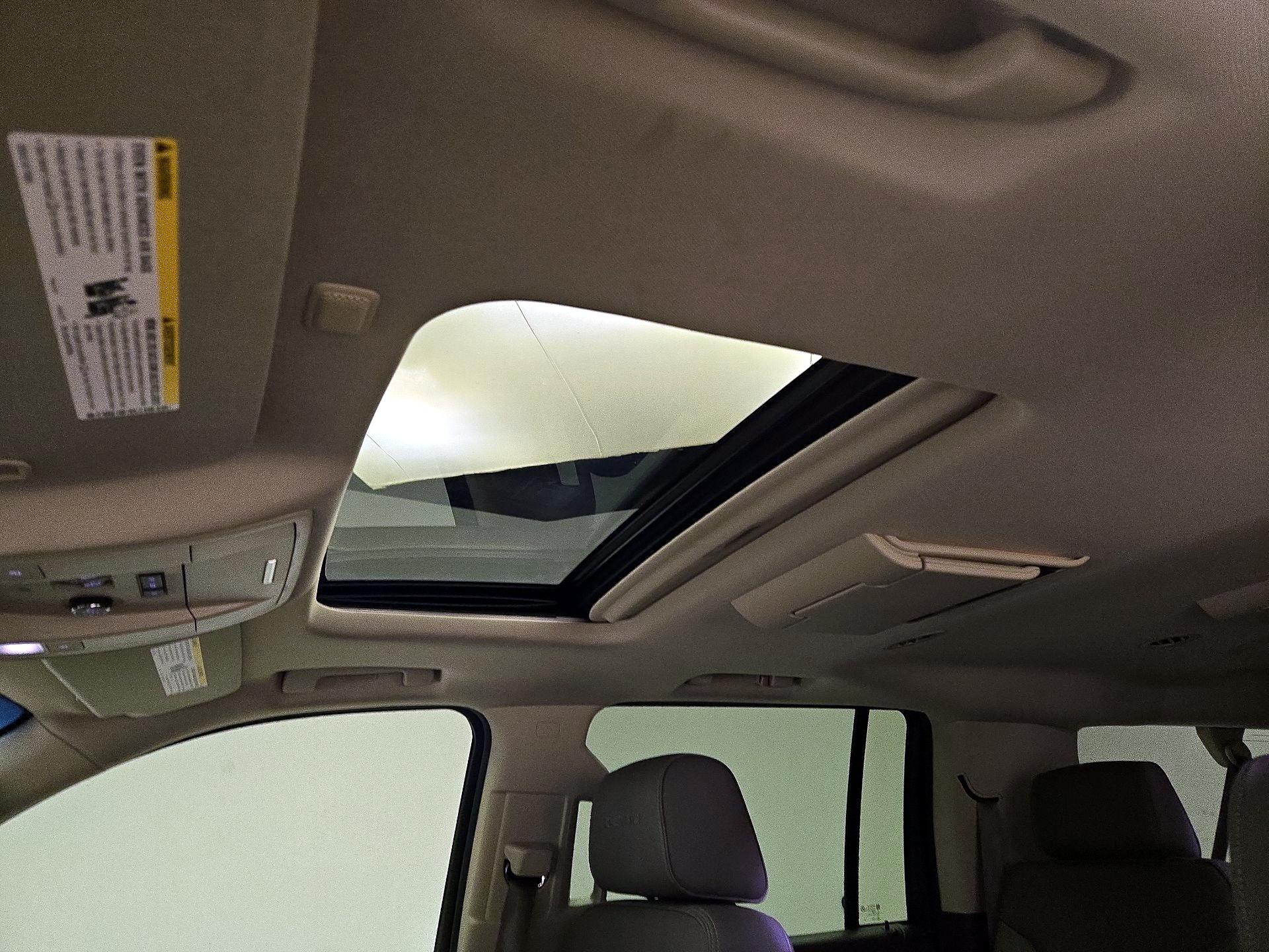 Thumbnail: 2015 GMC Yukon XL - 19