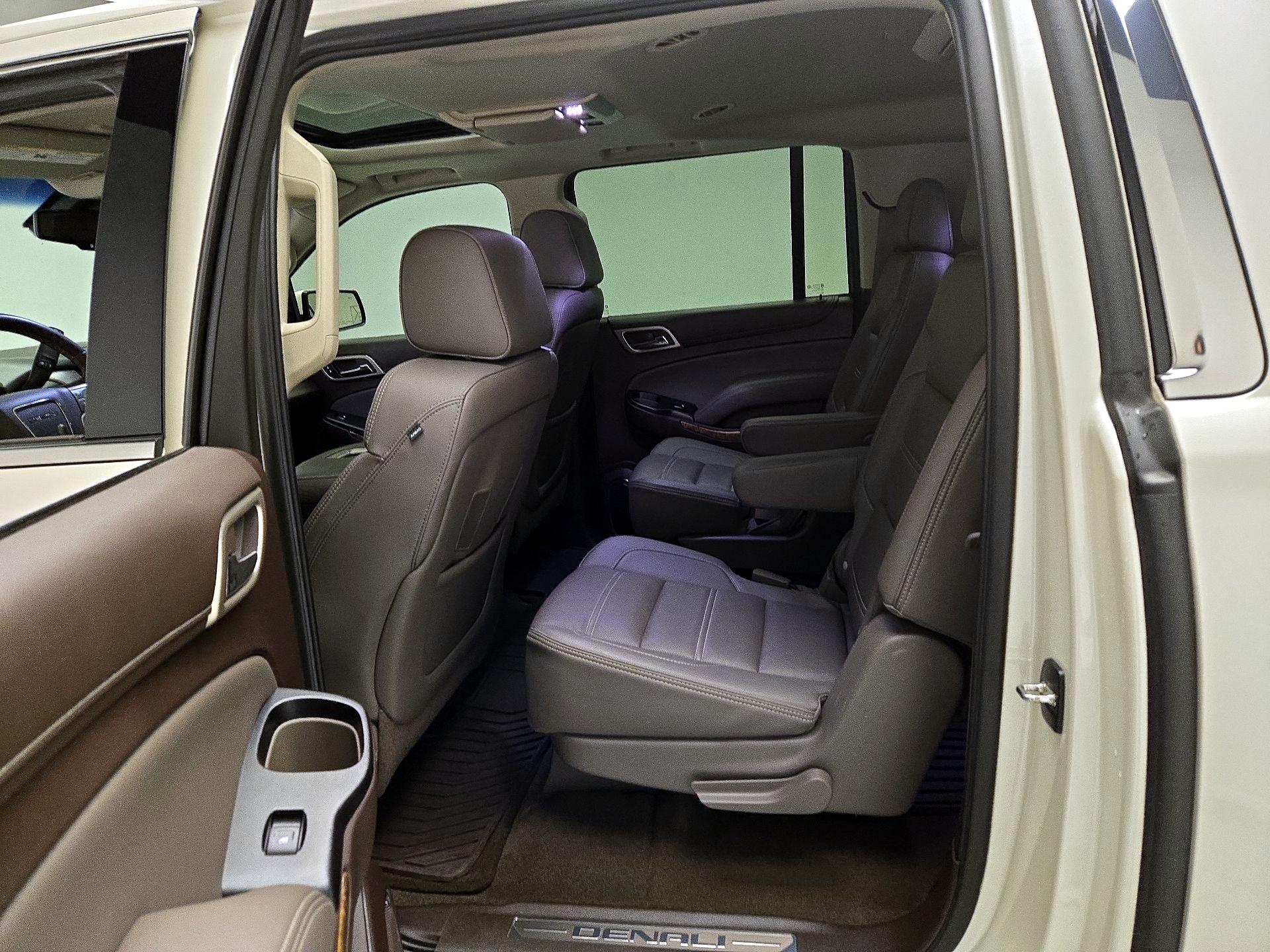 Thumbnail: 2015 GMC Yukon XL - 20