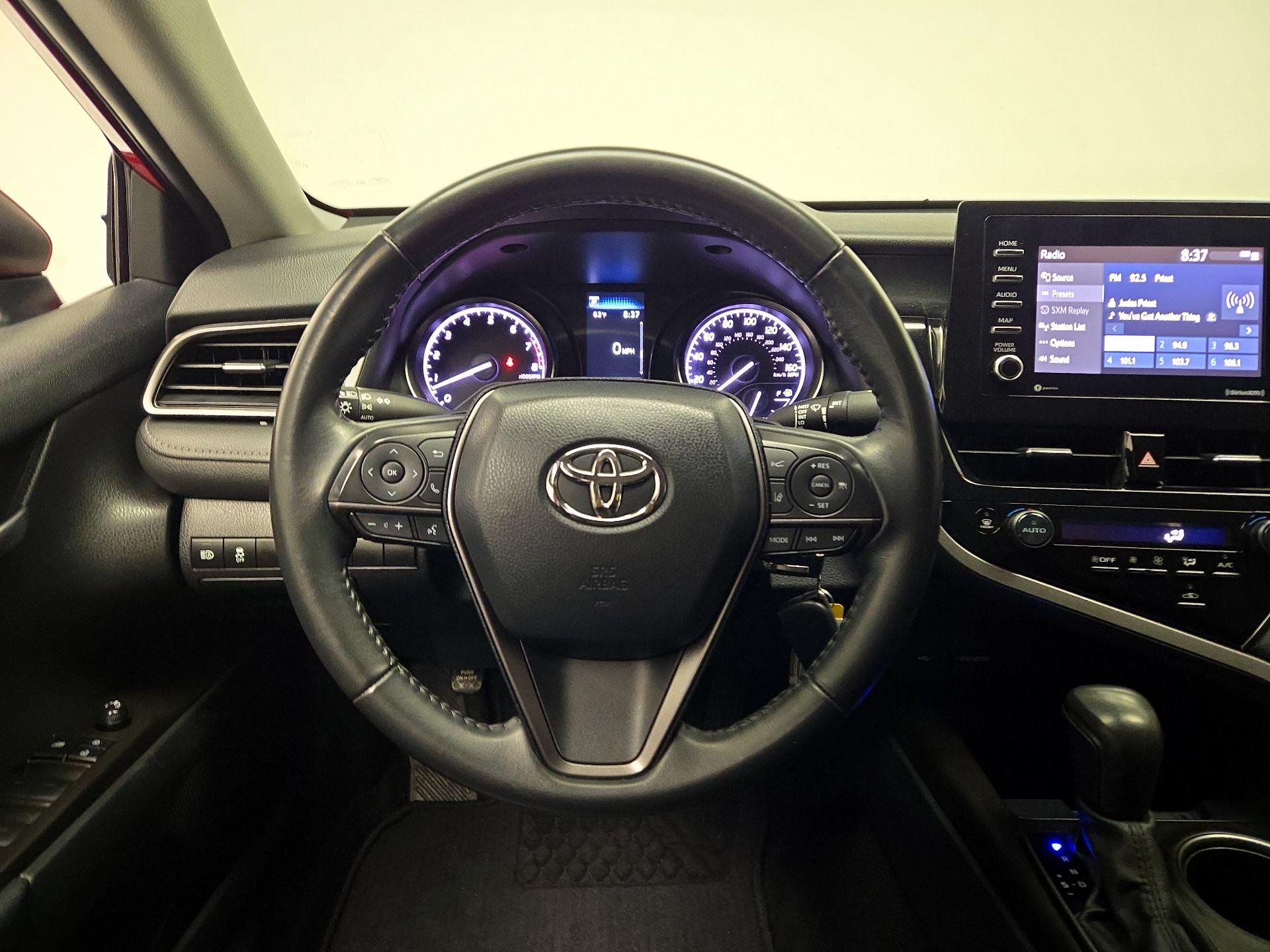 Thumbnail: 2022 Toyota Camry - 10