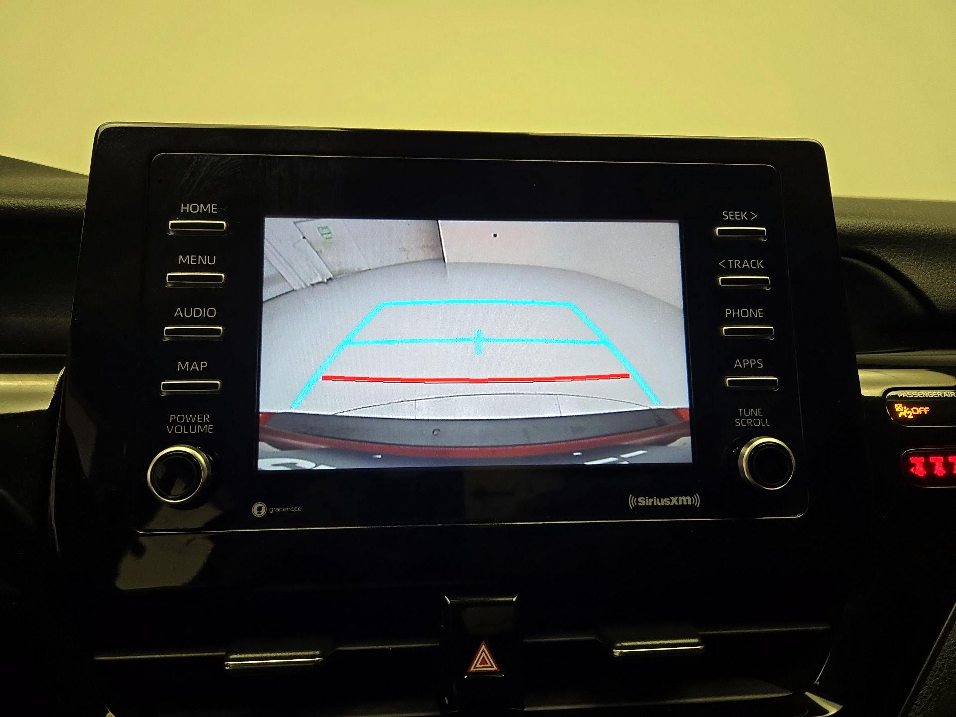 Thumbnail: 2022 Toyota Camry - 14