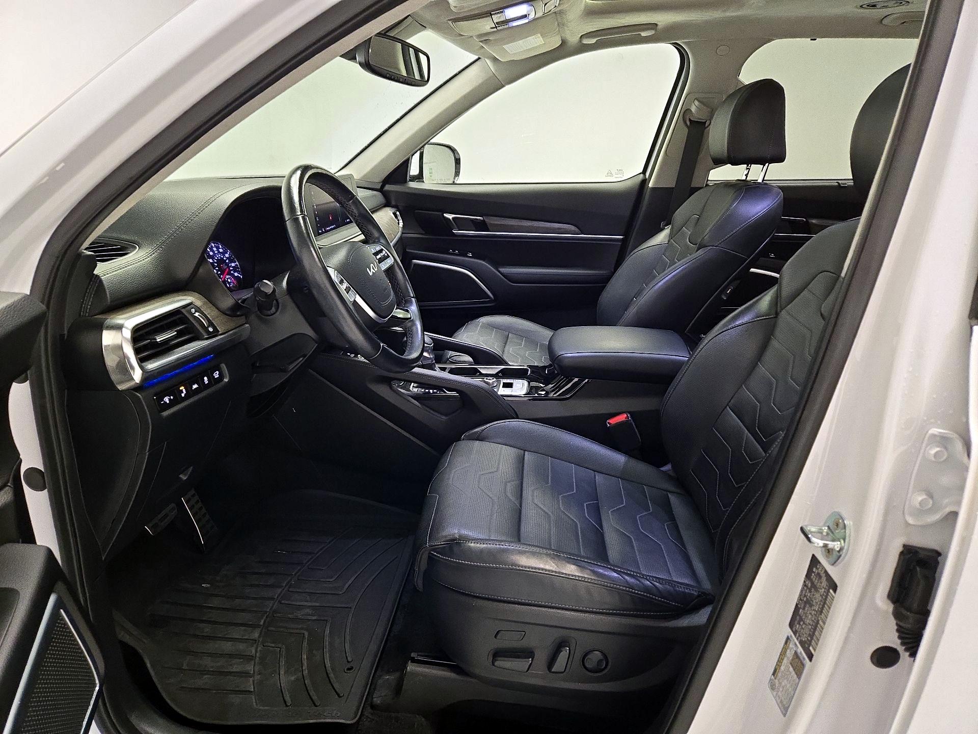 Thumbnail: 2022 Kia Telluride - 11