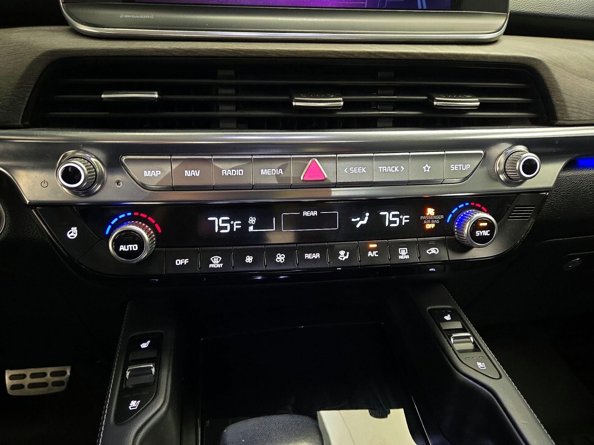 Thumbnail: 2022 Kia Telluride - 17