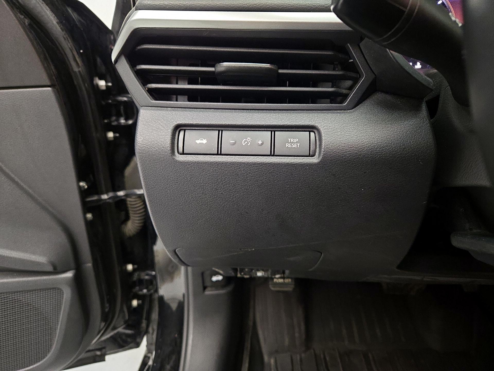 Thumbnail: 2022 Nissan Altima - 13