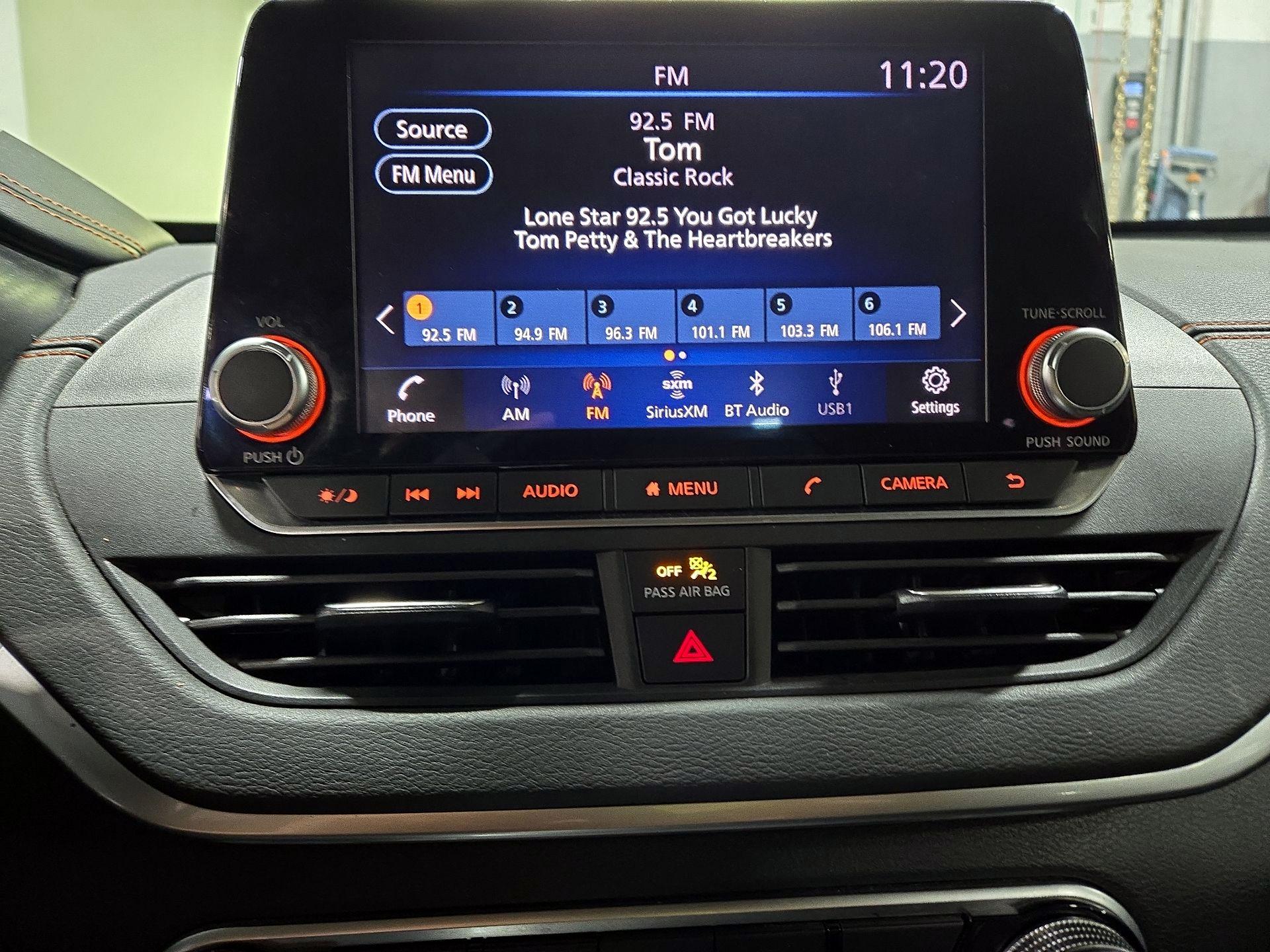 Thumbnail: 2022 Nissan Altima - 15