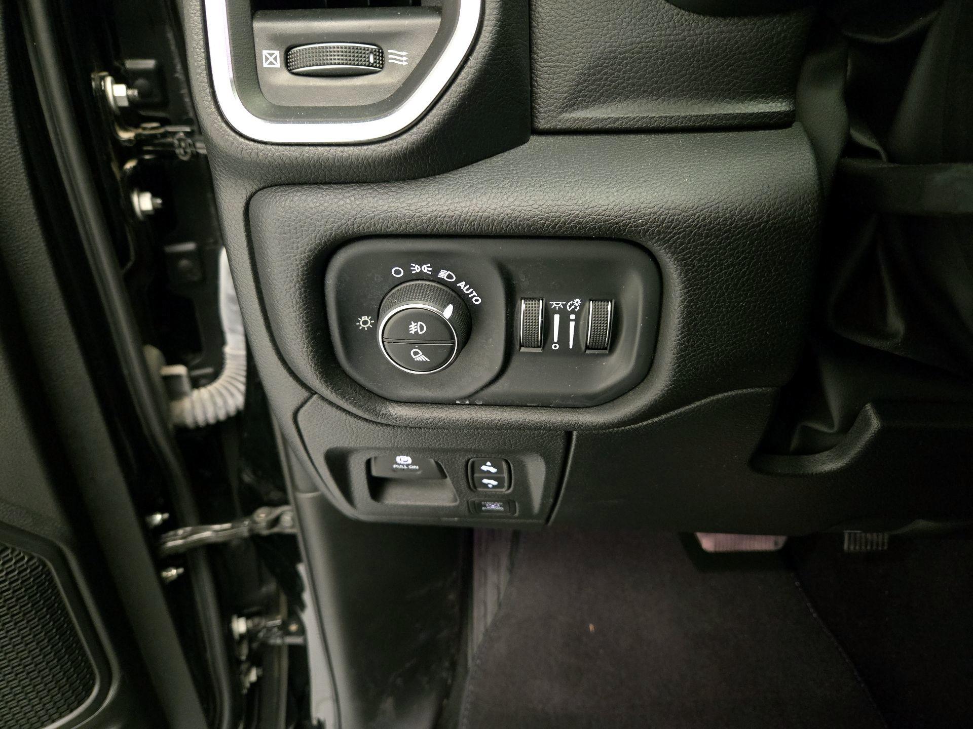 Thumbnail: 2025 RAM 1500 - 13