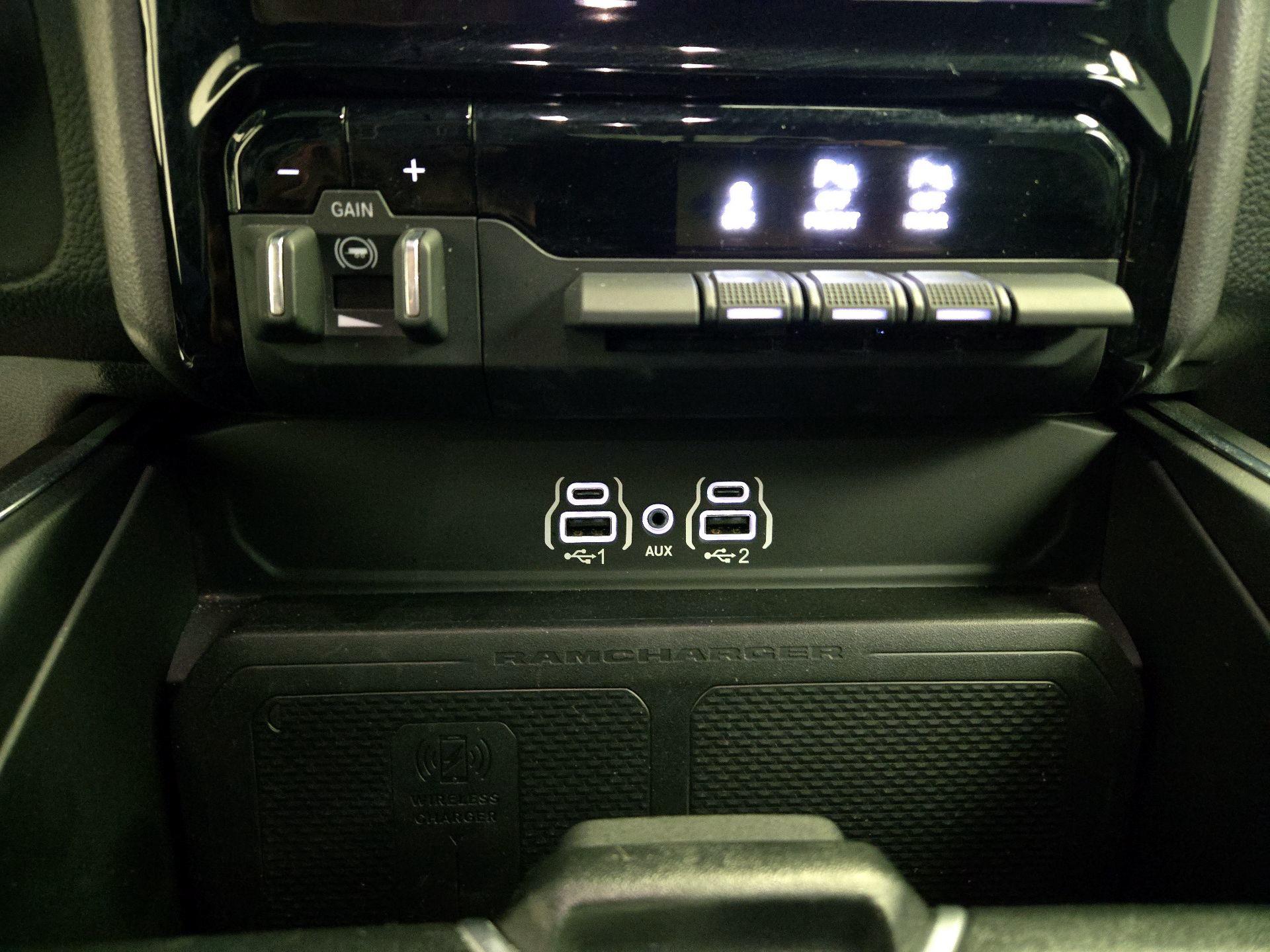 Thumbnail: 2025 RAM 1500 - 19