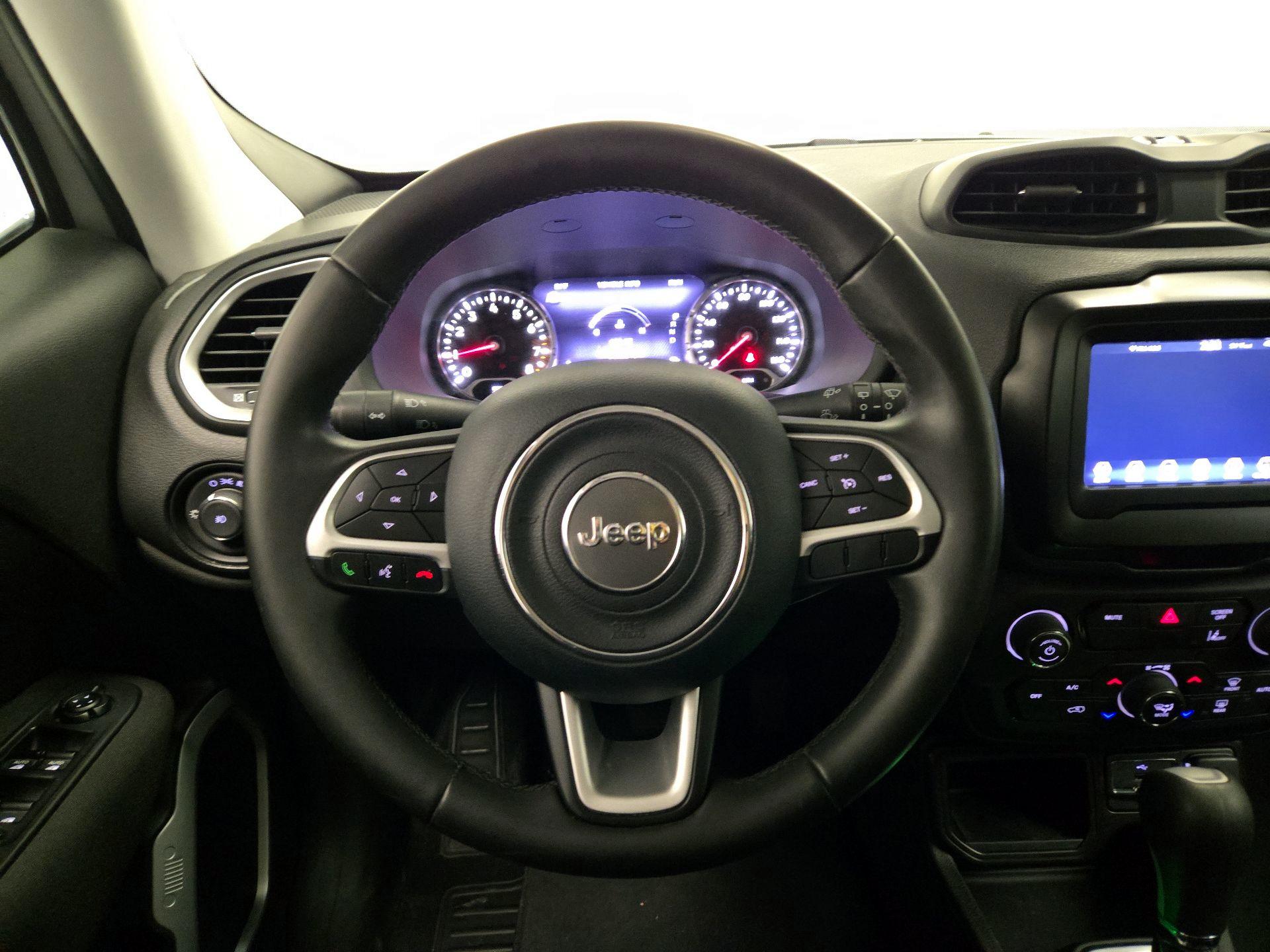 Thumbnail: 2021 Jeep Renegade - 10